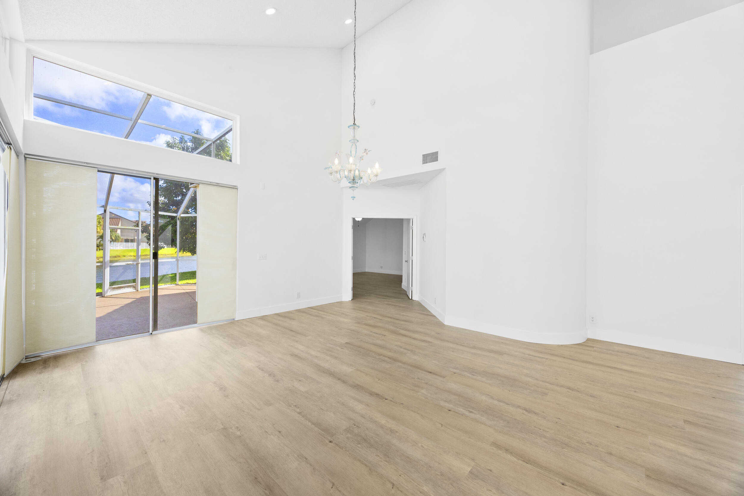 17192 Newport Clb Boca Raton, FL 33496