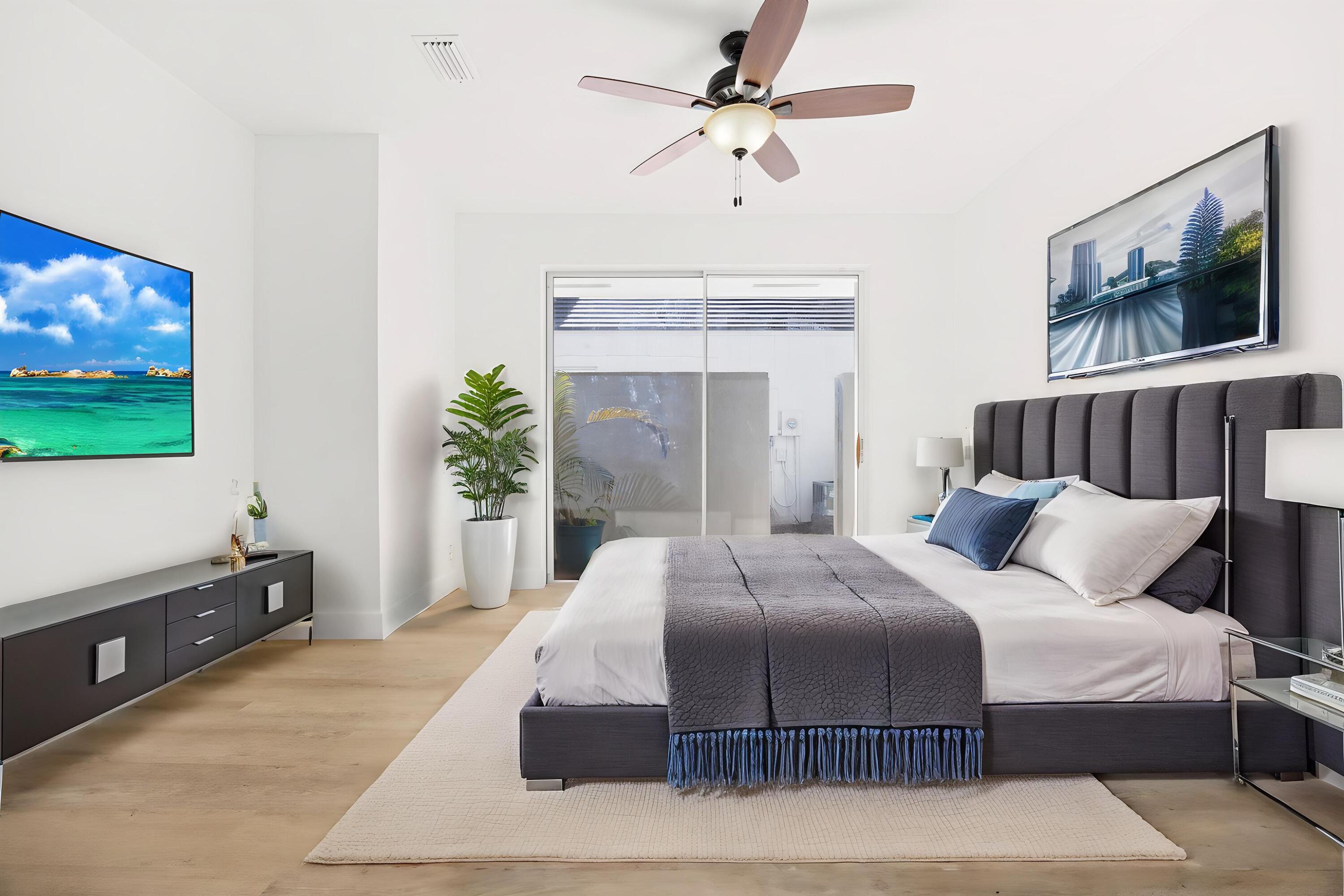 17192 Newport Clb Boca Raton, FL 33496