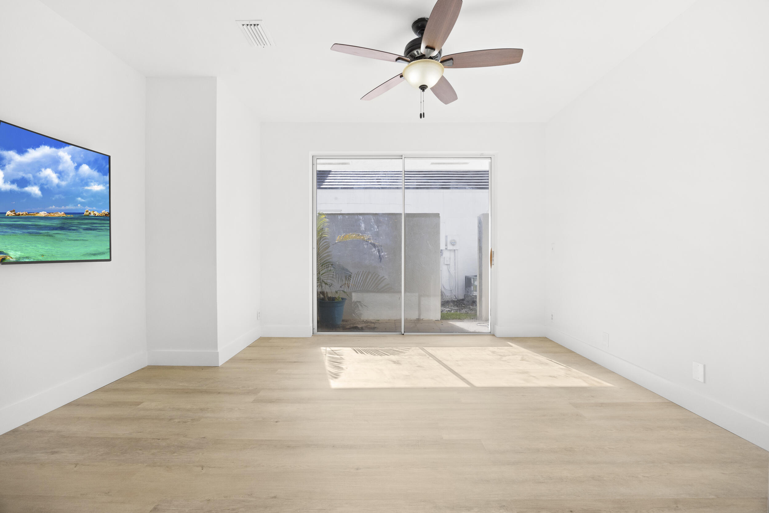 17192 Newport Clb Boca Raton, FL 33496