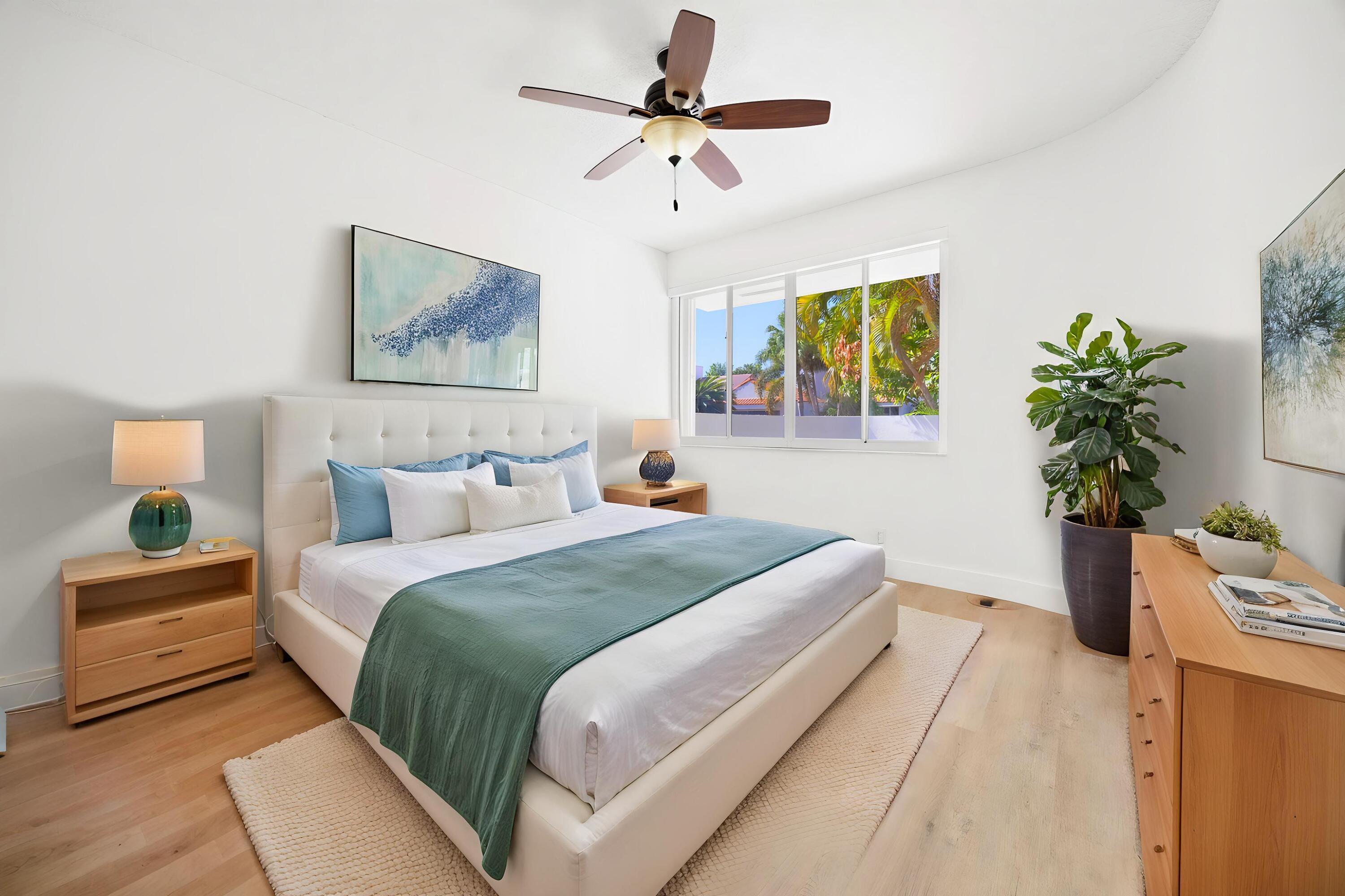 17192 Newport Clb Boca Raton, FL 33496