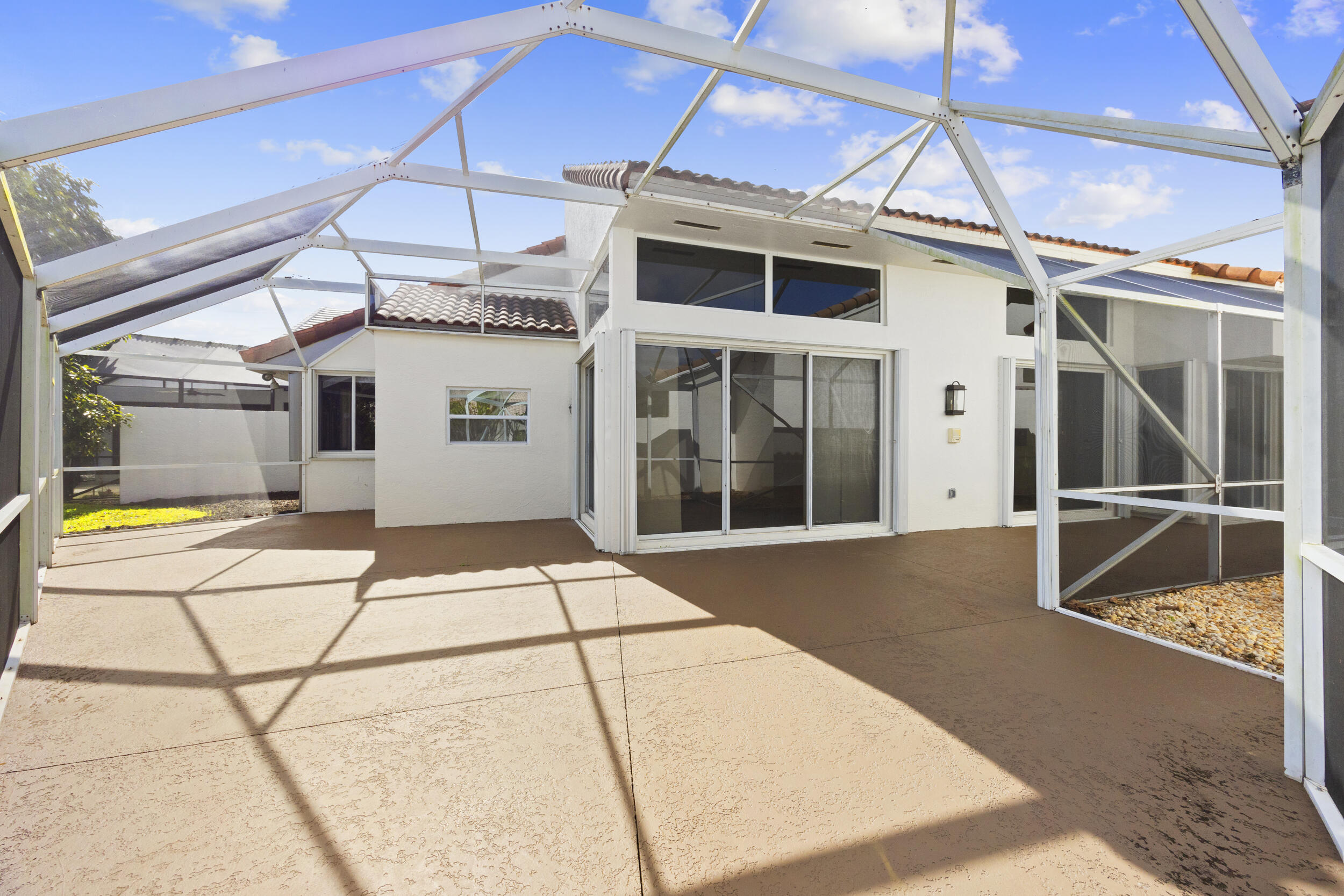 17192 Newport Clb Boca Raton, FL 33496