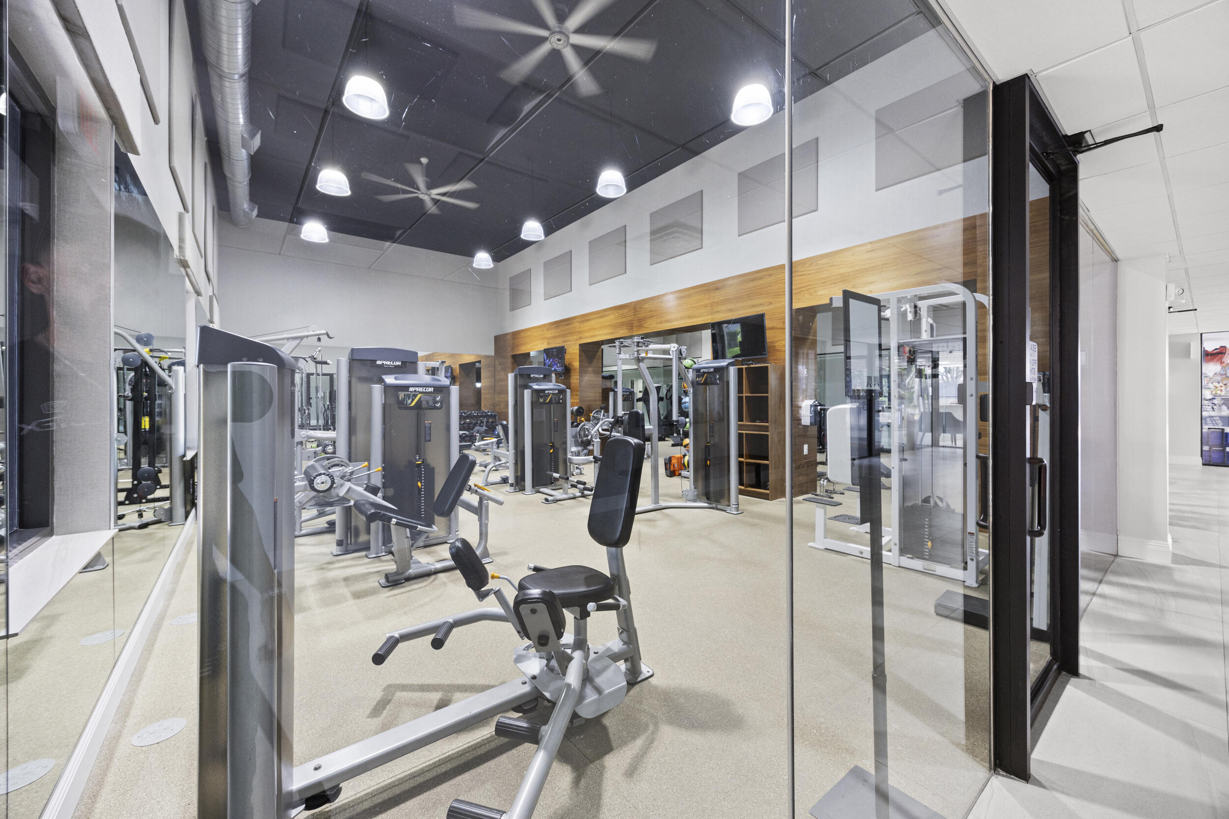 17192 Newport Clb Boca Raton, FL 33496