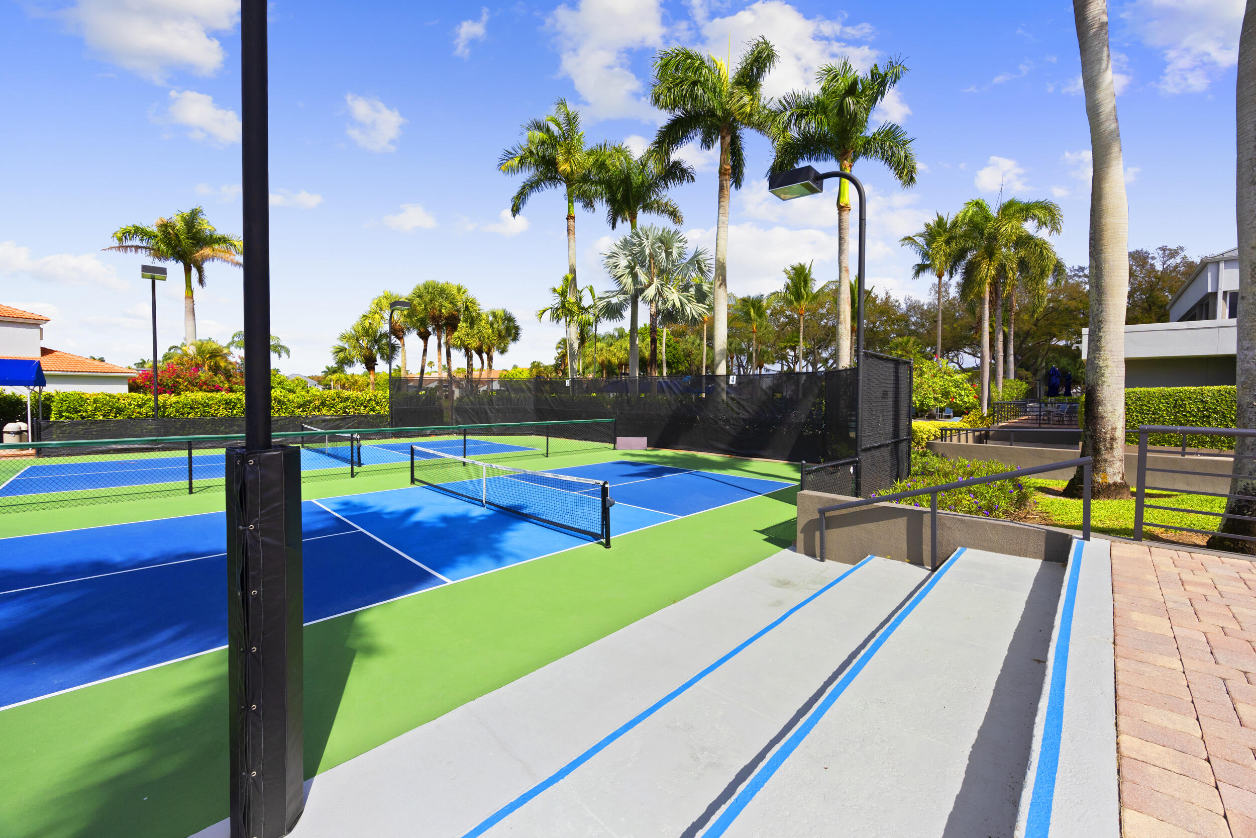 17192 Newport Clb Boca Raton, FL 33496