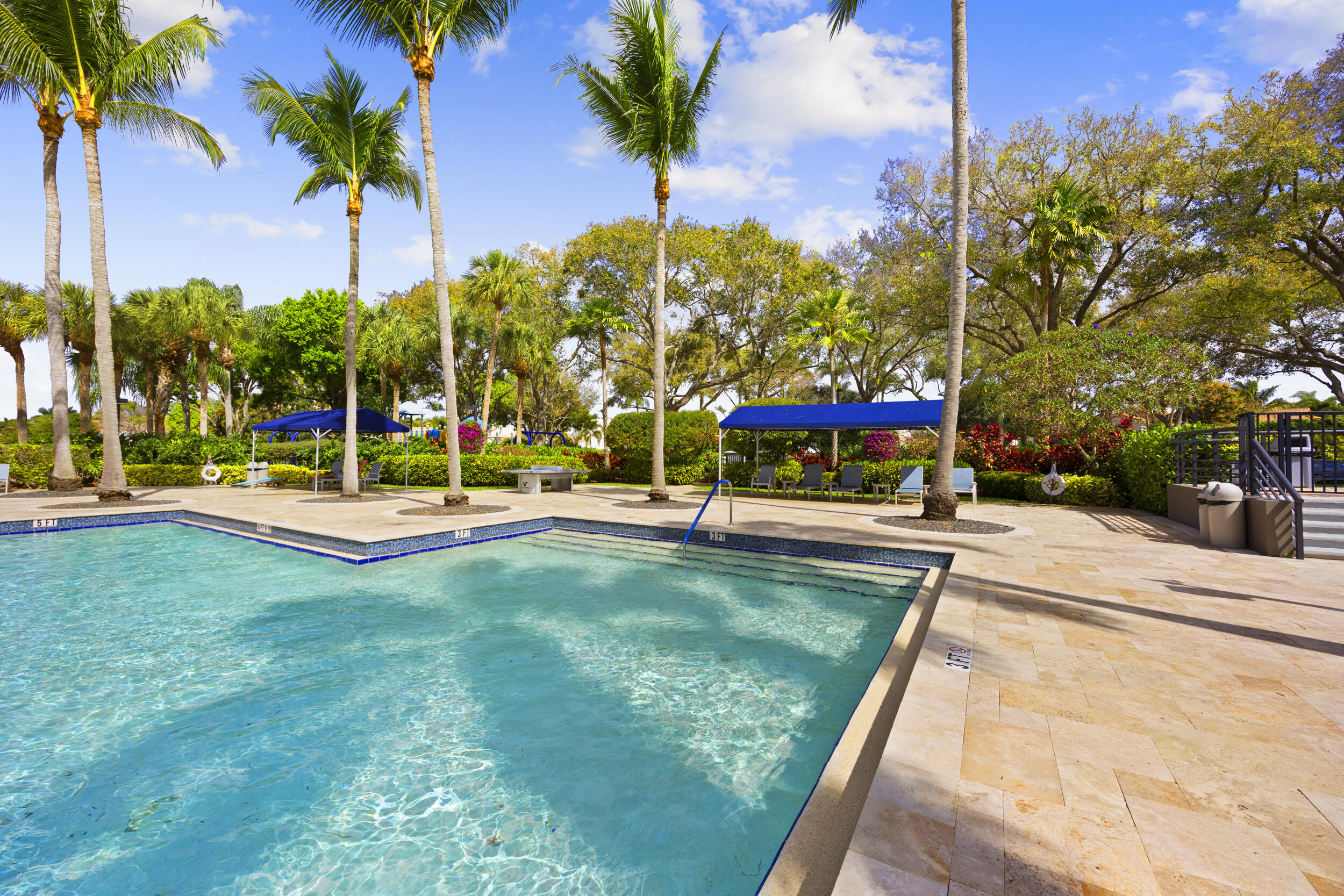 17192 Newport Clb Boca Raton, FL 33496