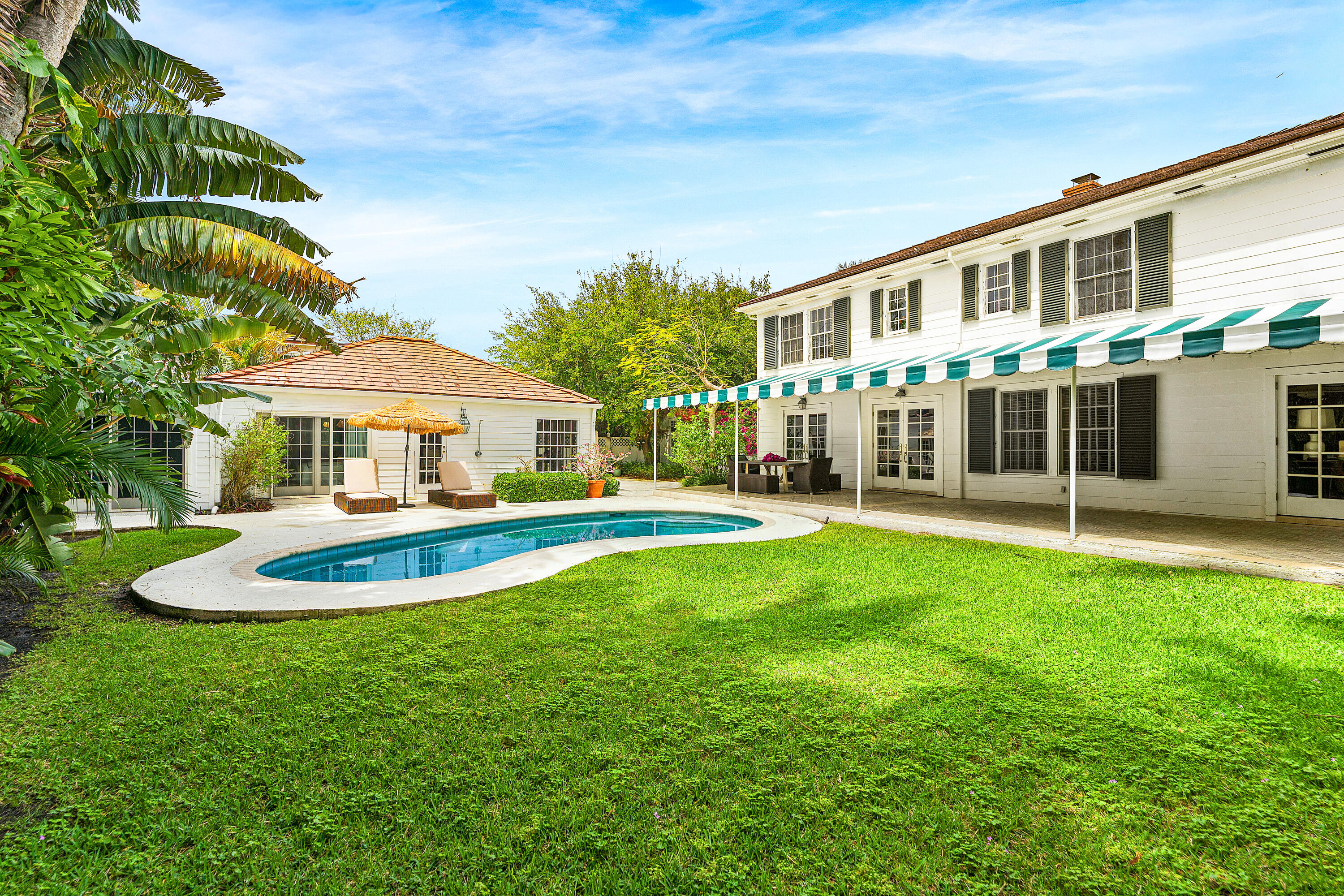 210 Merrain Palm Beach, FL 33480