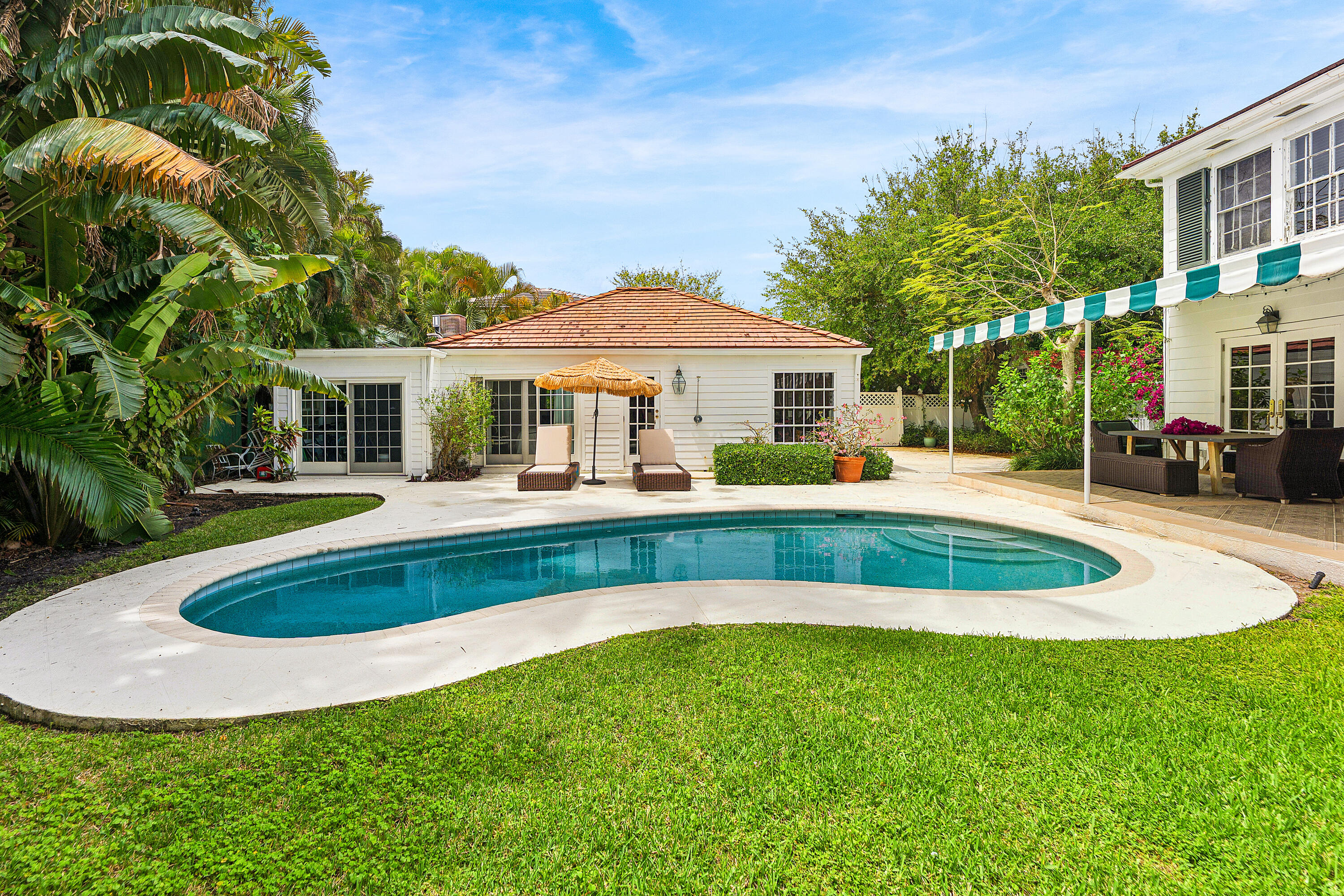 210 Merrain Palm Beach, FL 33480