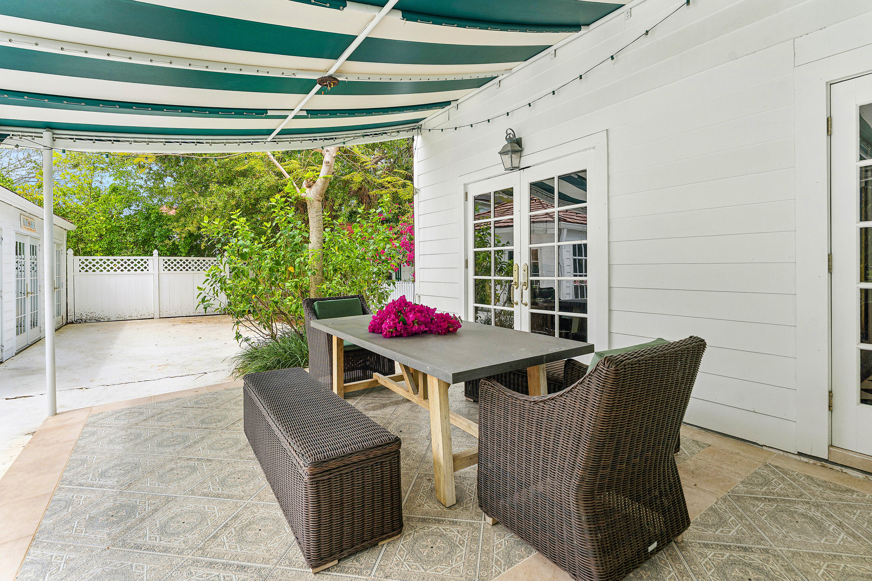 210 Merrain Palm Beach, FL 33480