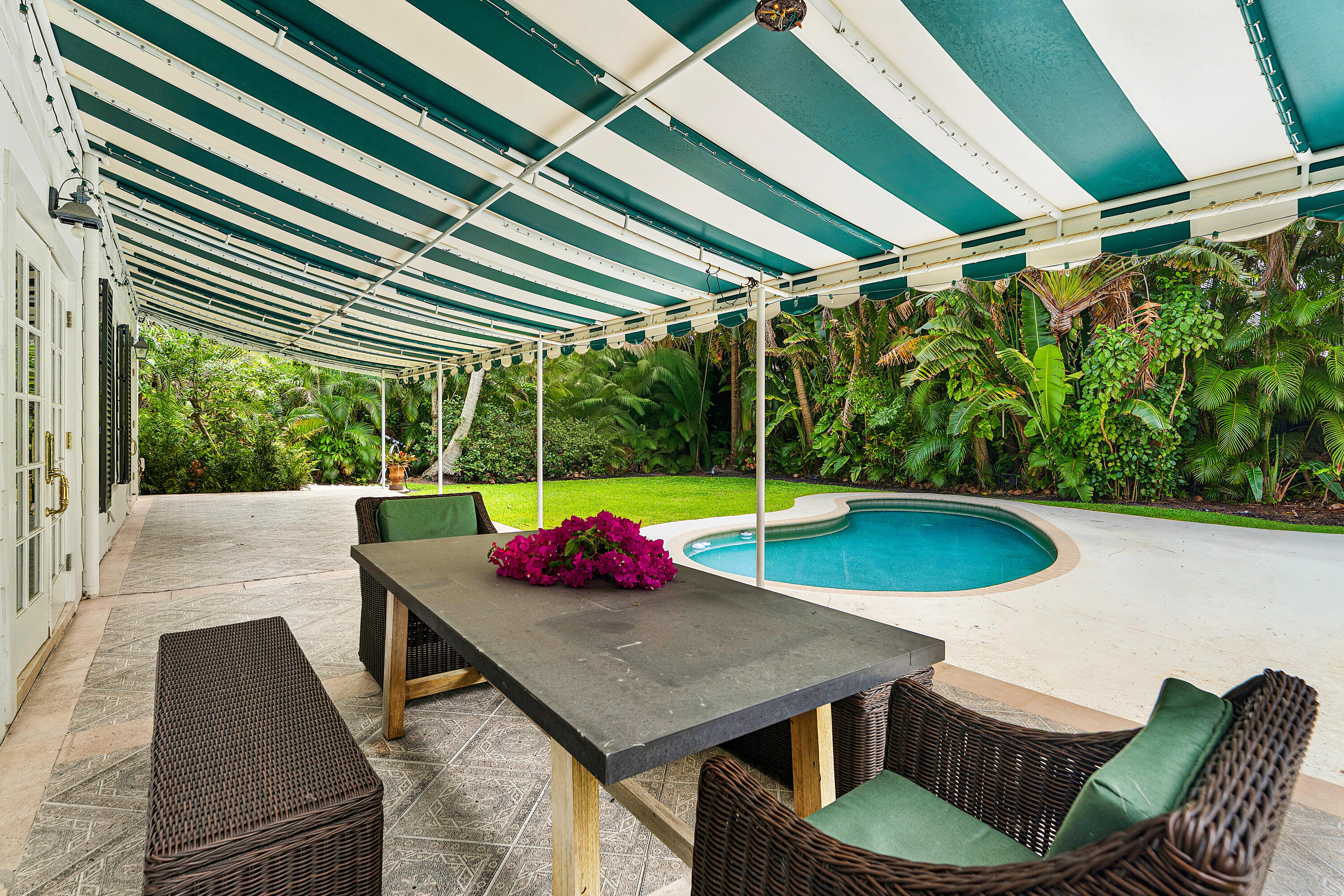 210 Merrain Palm Beach, FL 33480