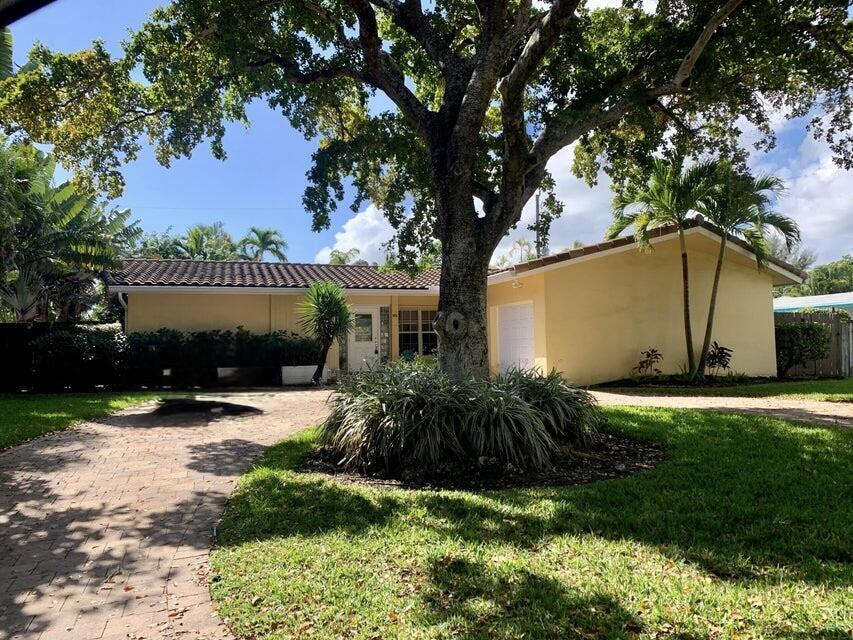 3230 Aqua Vis Pompano Beach, FL 33062