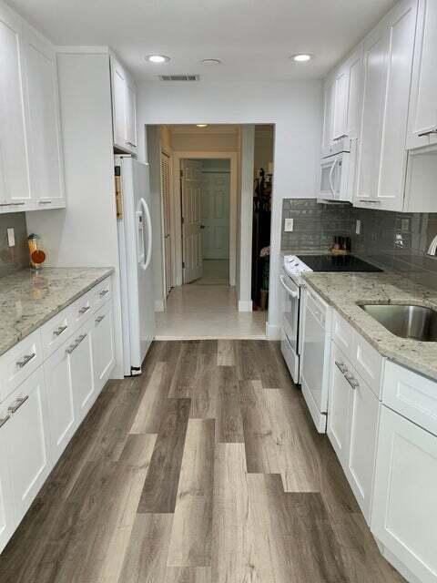 3230 Aqua Vis Pompano Beach, FL 33062