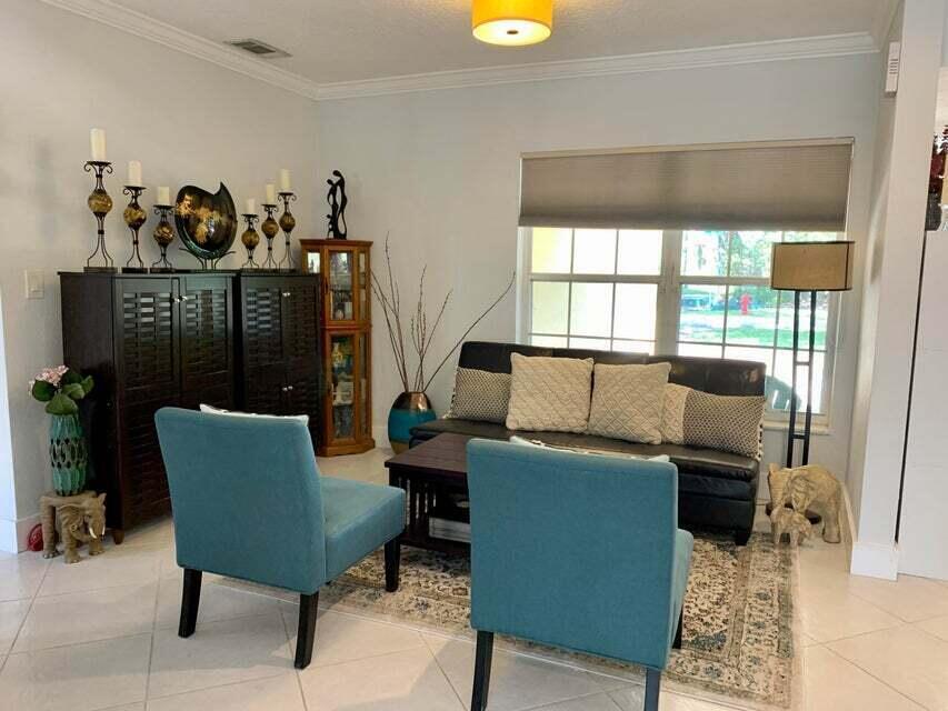 3230 Aqua Vis Pompano Beach, FL 33062