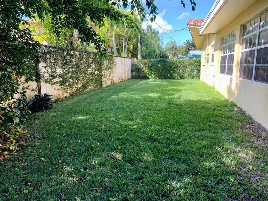 3230 Aqua Vis Pompano Beach, FL 33062