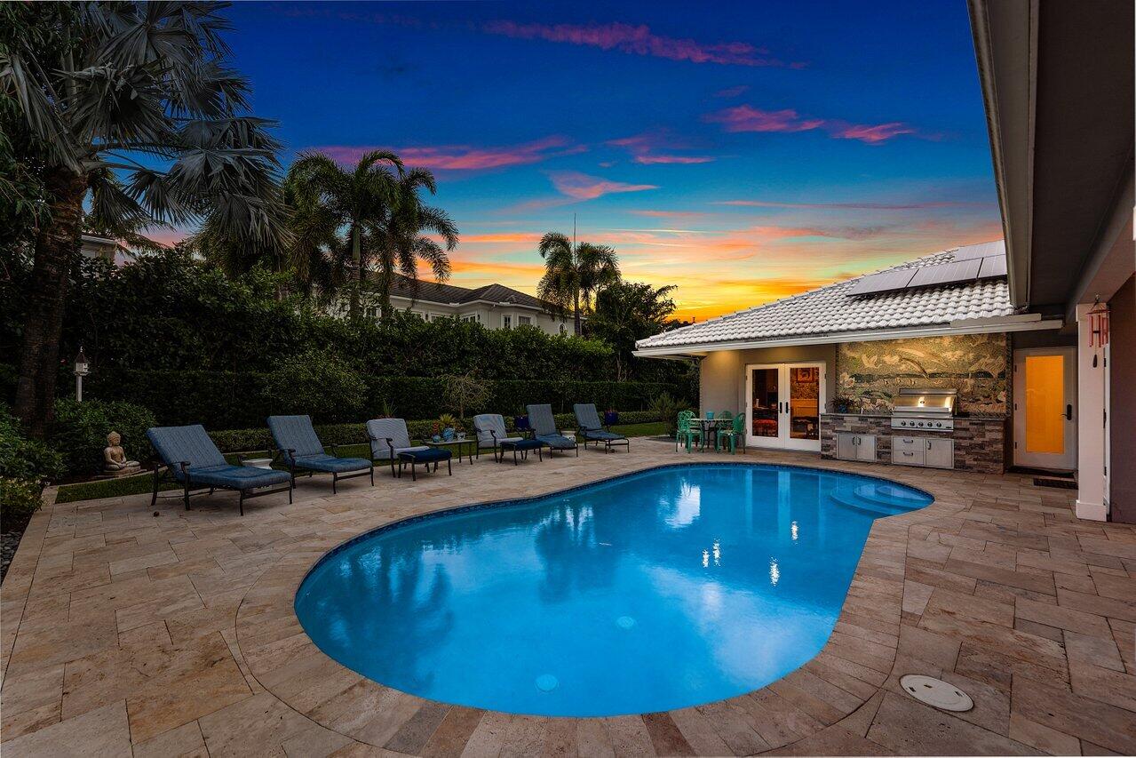 2177 Areca Palm Boca Raton, FL 33432