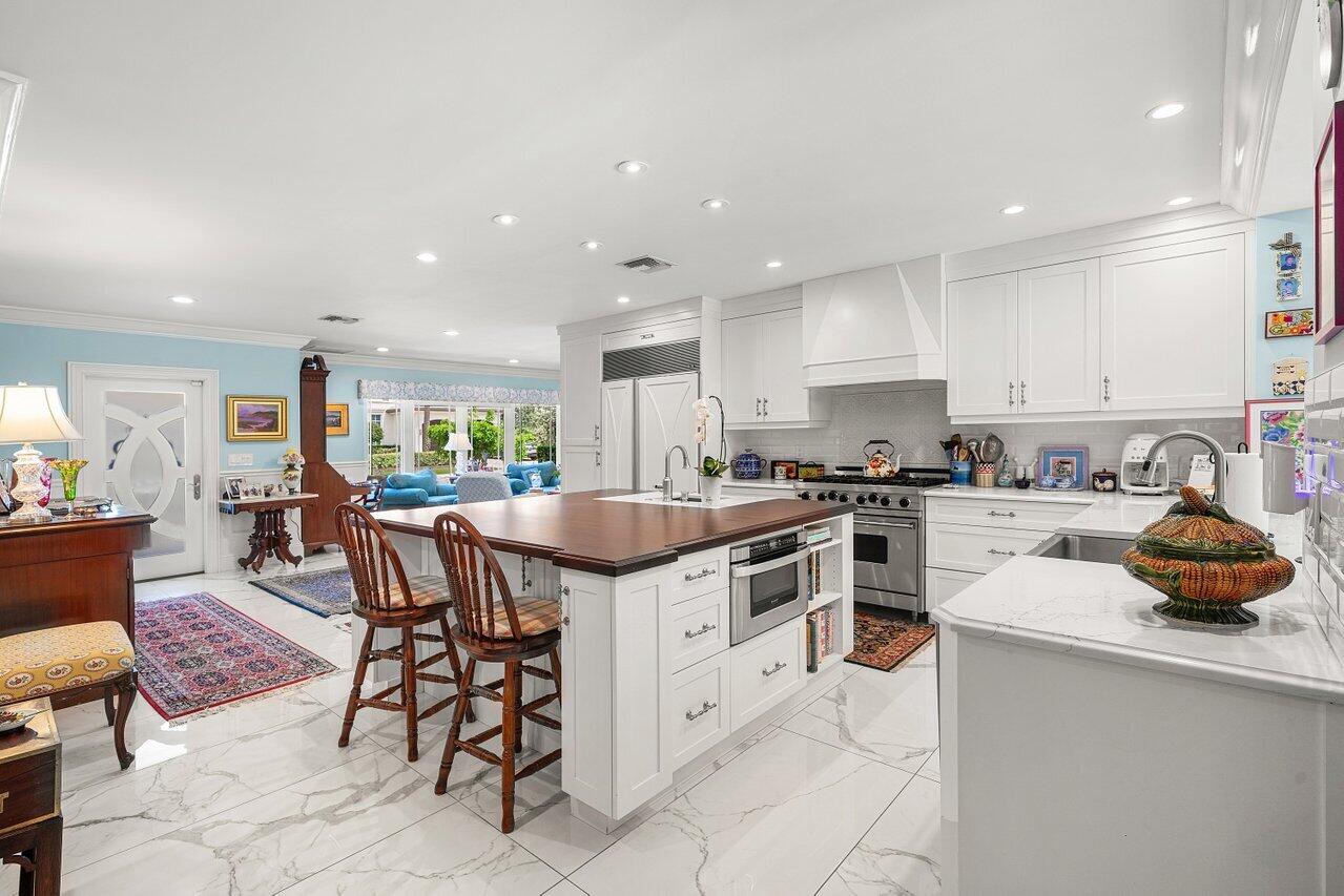 2177 Areca Palm Boca Raton, FL 33432