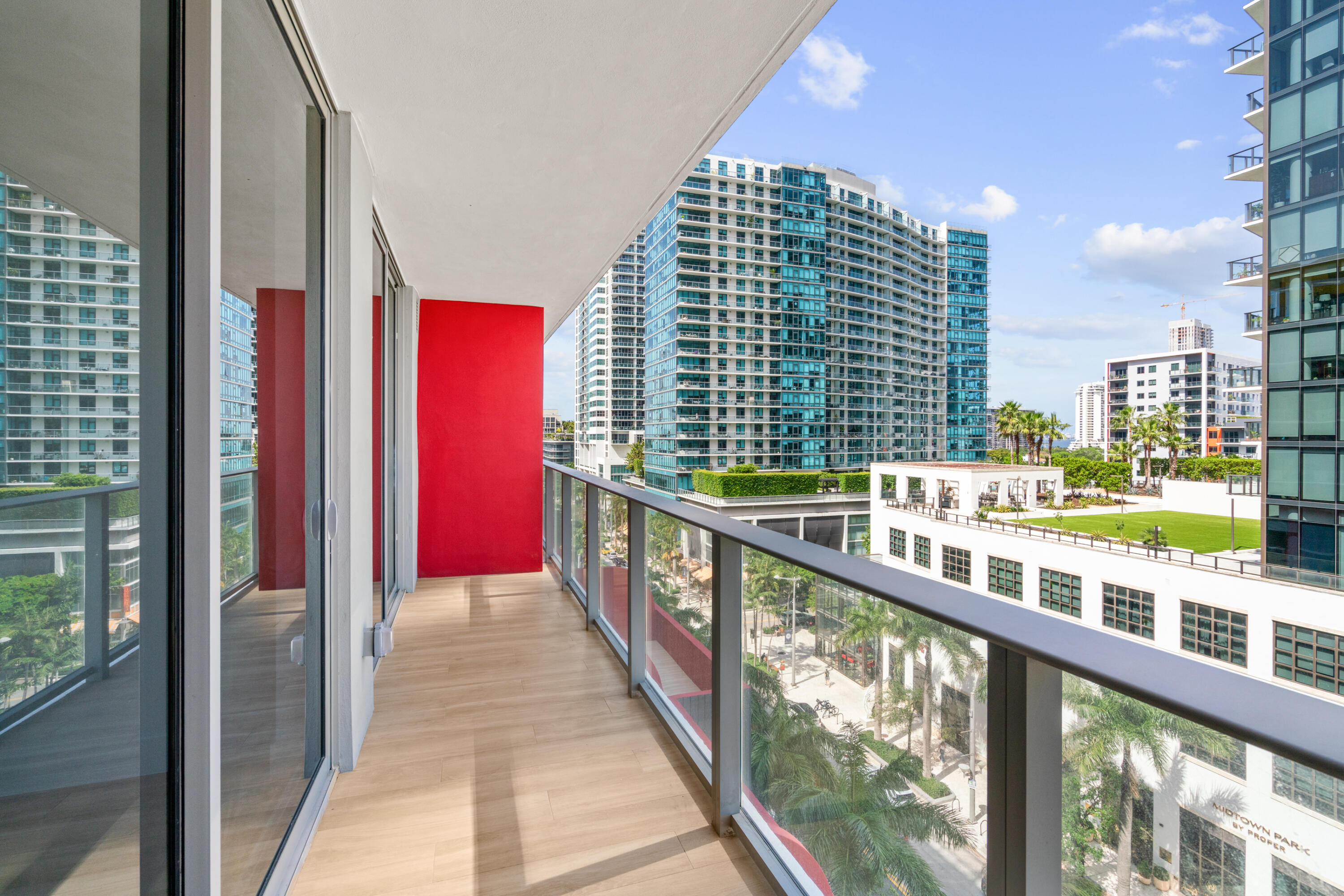 90 NE 32nd #805 Miami, FL 33127