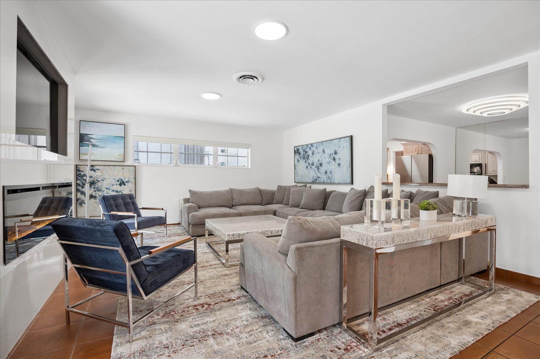 325 Coconut Isle Fort Lauderdale, FL 33301