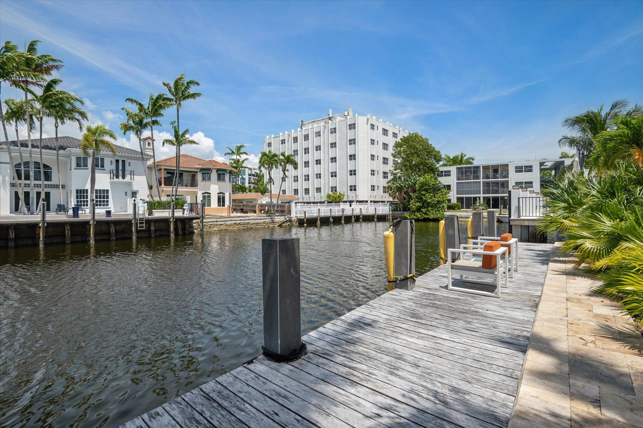 325 Coconut Isle Fort Lauderdale, FL 33301