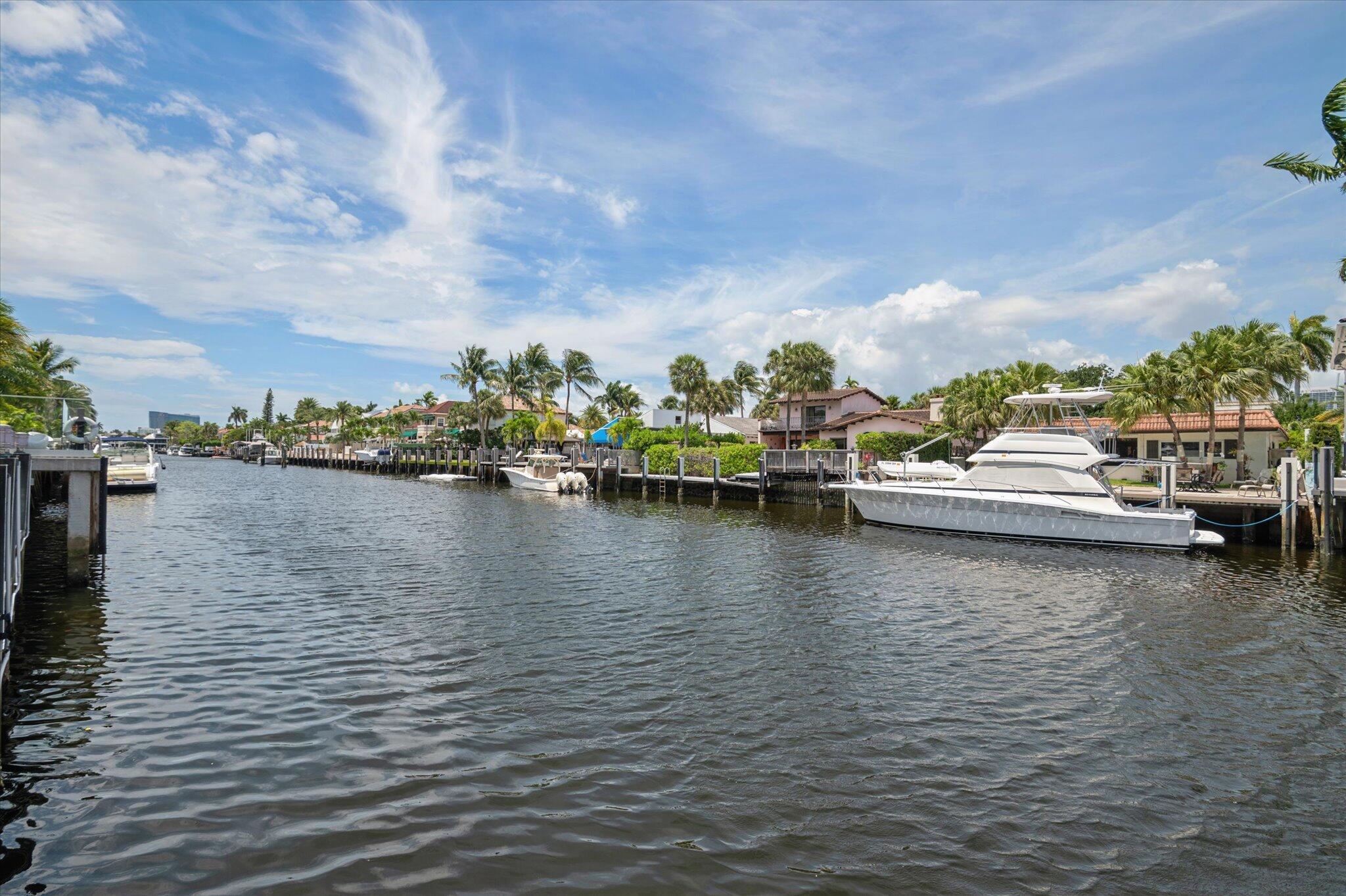 325 Coconut Isle Fort Lauderdale, FL 33301
