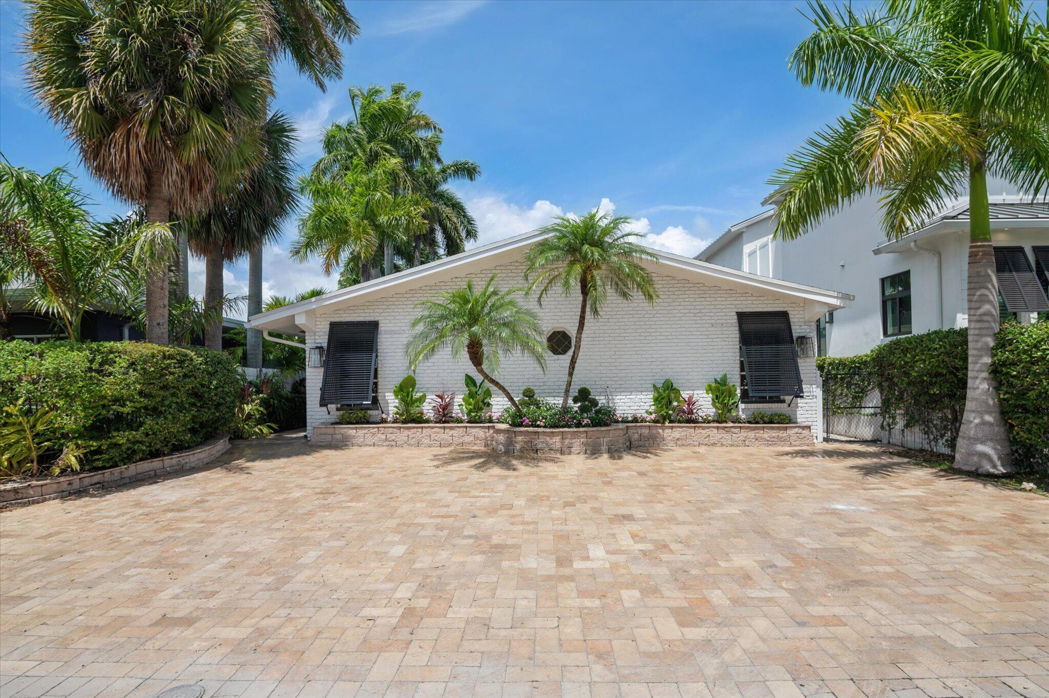 325 Coconut Isle Fort Lauderdale, FL 33301