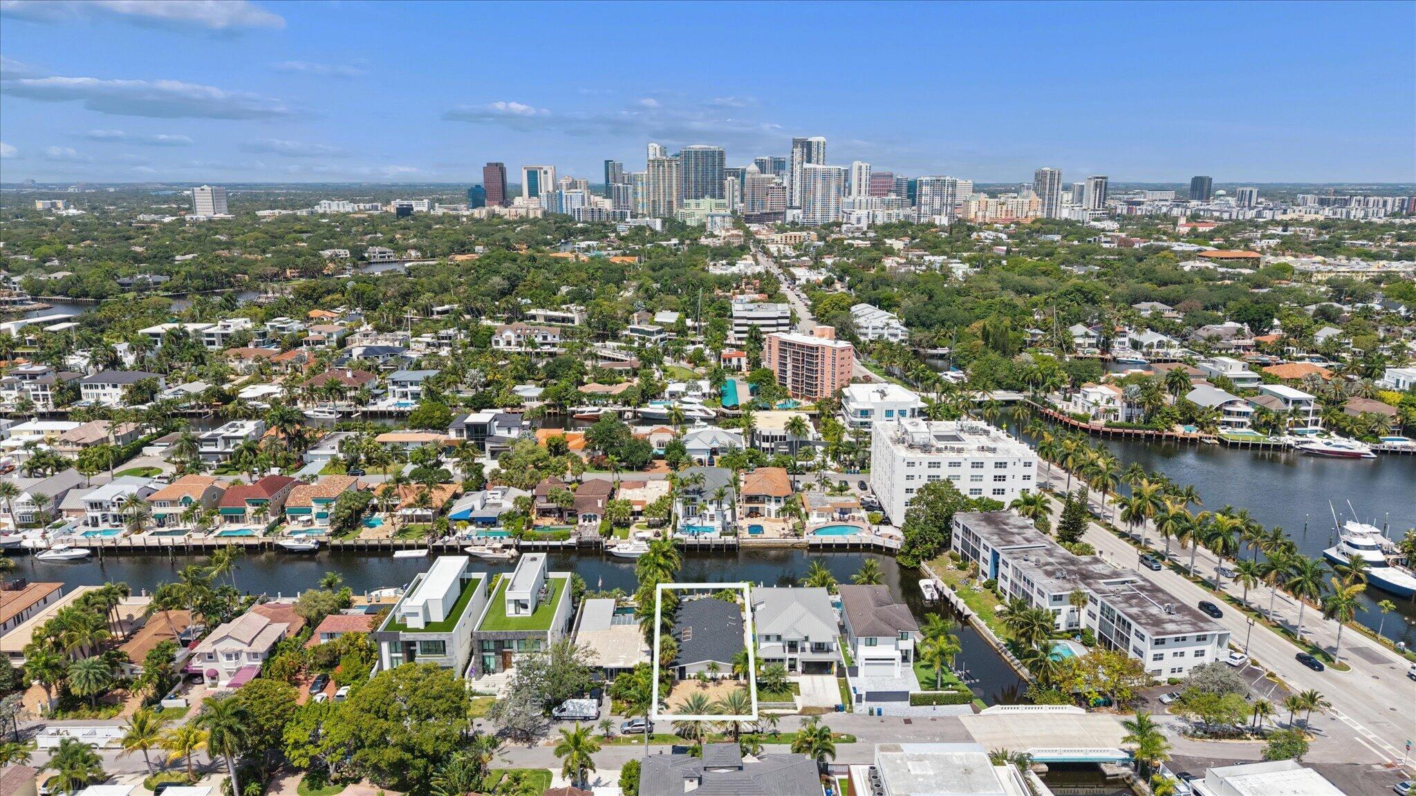325 Coconut Isle Fort Lauderdale, FL 33301