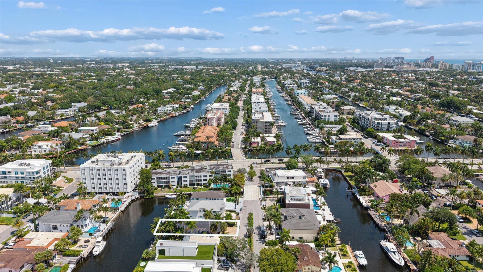 325 Coconut Isle Fort Lauderdale, FL 33301