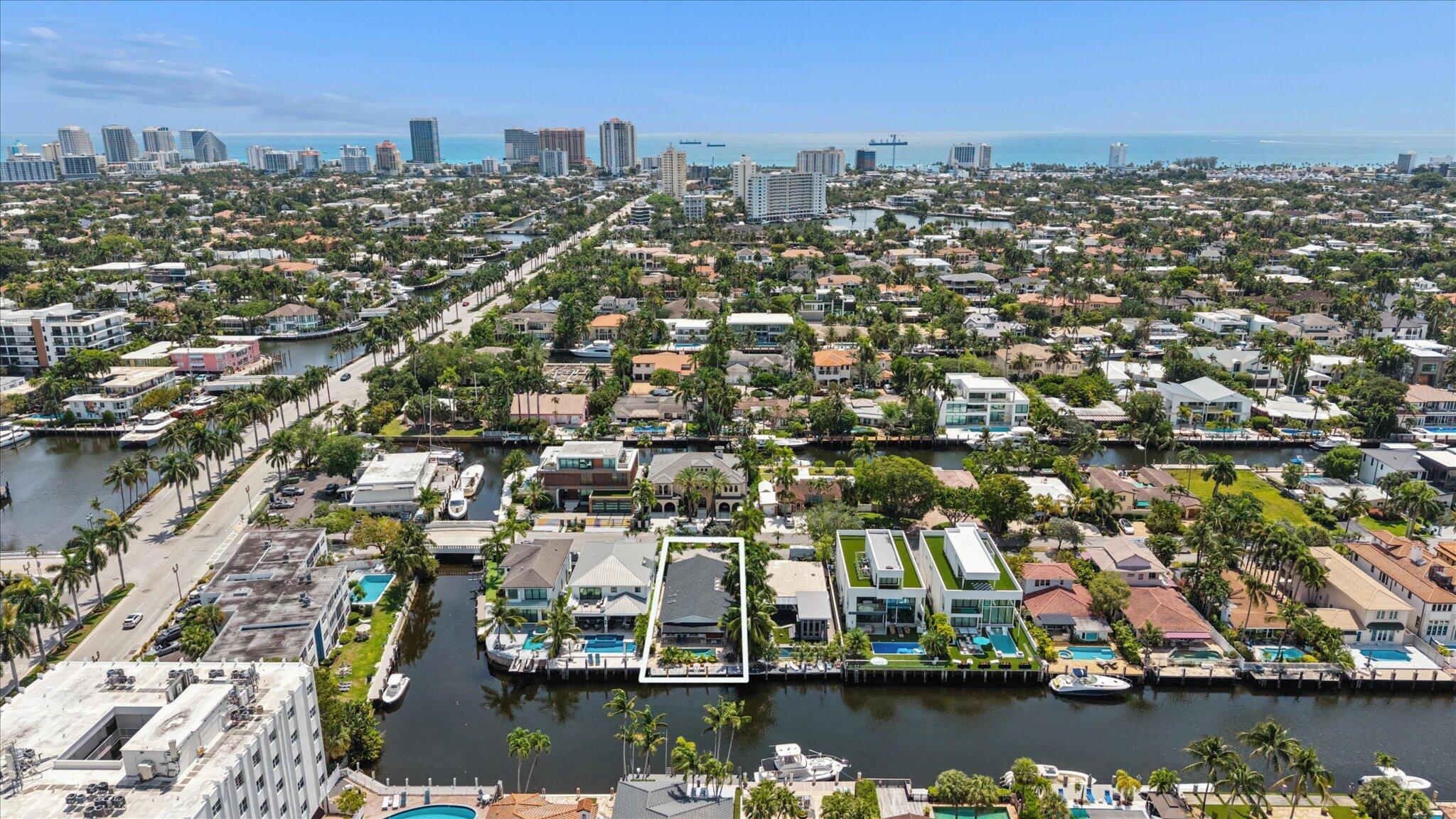 325 Coconut Isle Fort Lauderdale, FL 33301