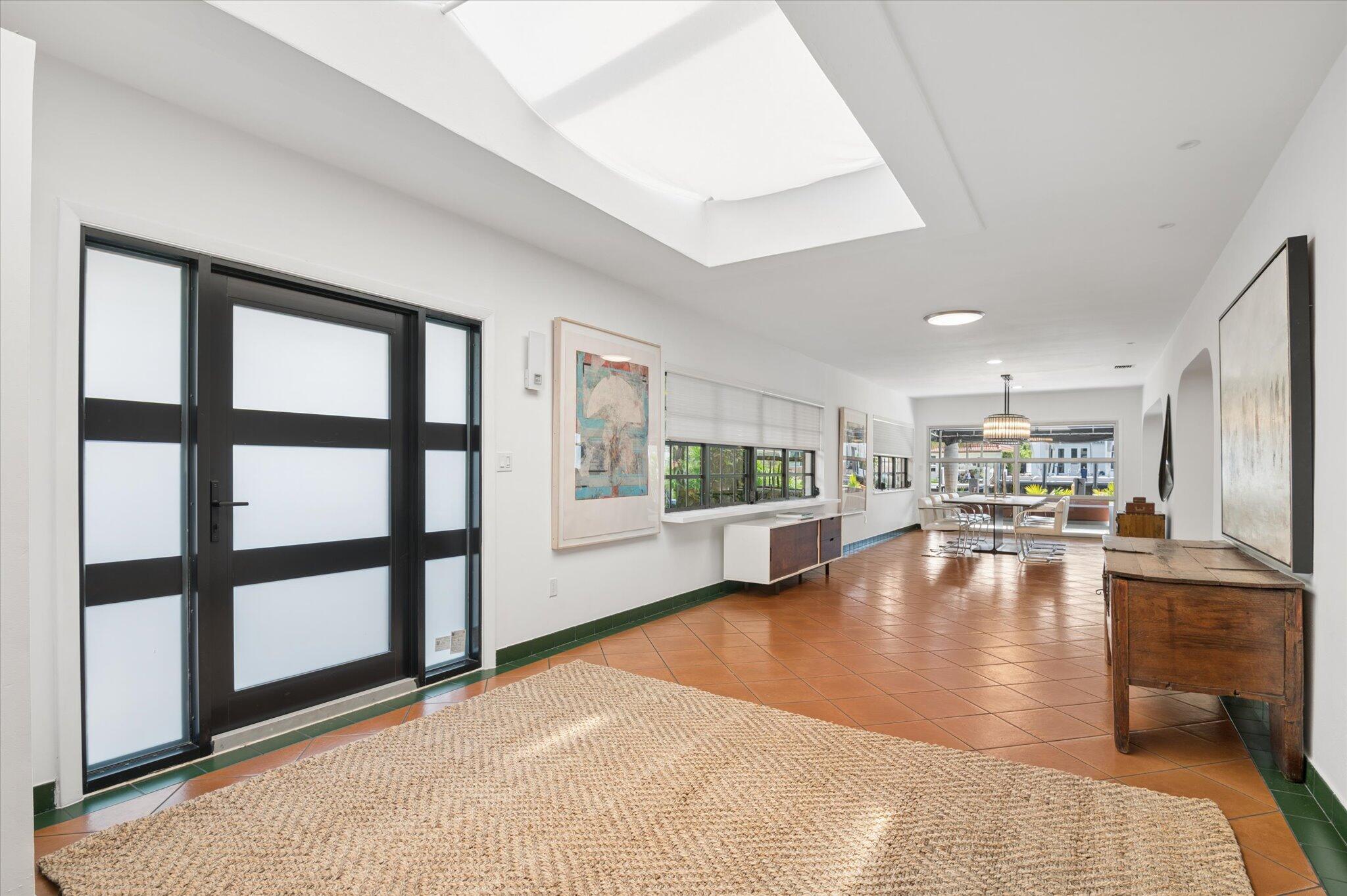 325 Coconut Isle Fort Lauderdale, FL 33301