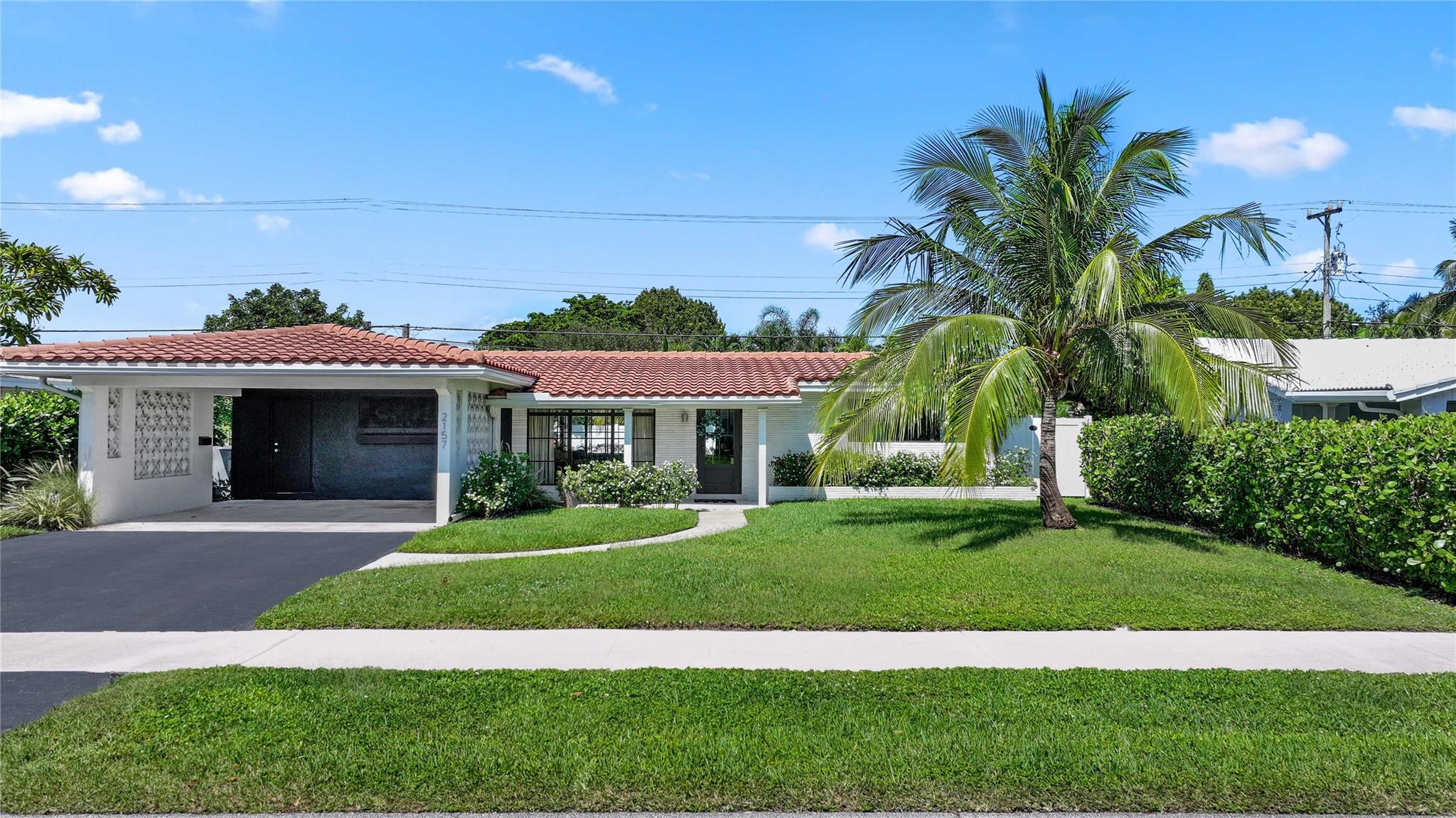 2157 NE 61st