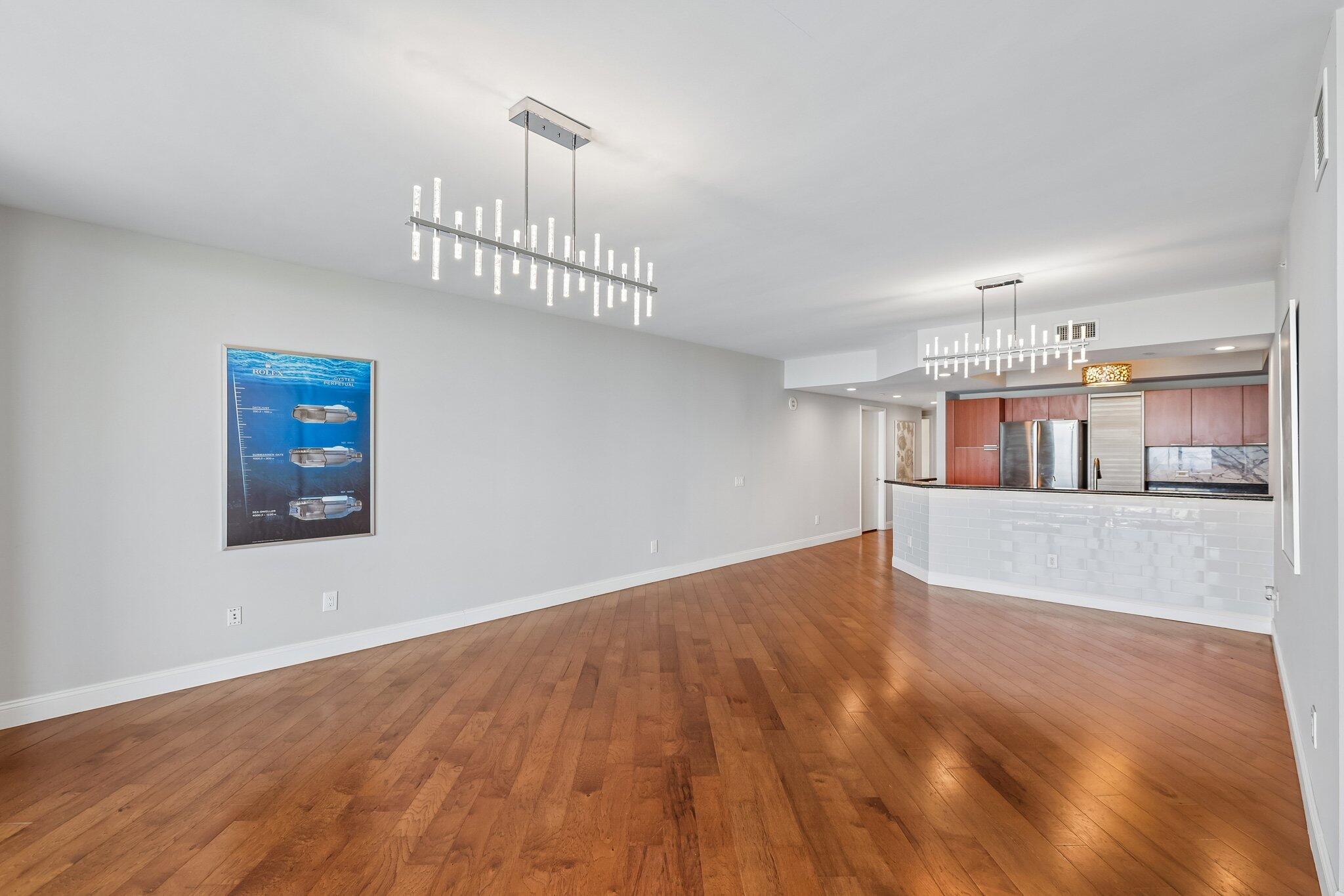 2640 Lake Shr #2508 Riviera Beach, FL 33404