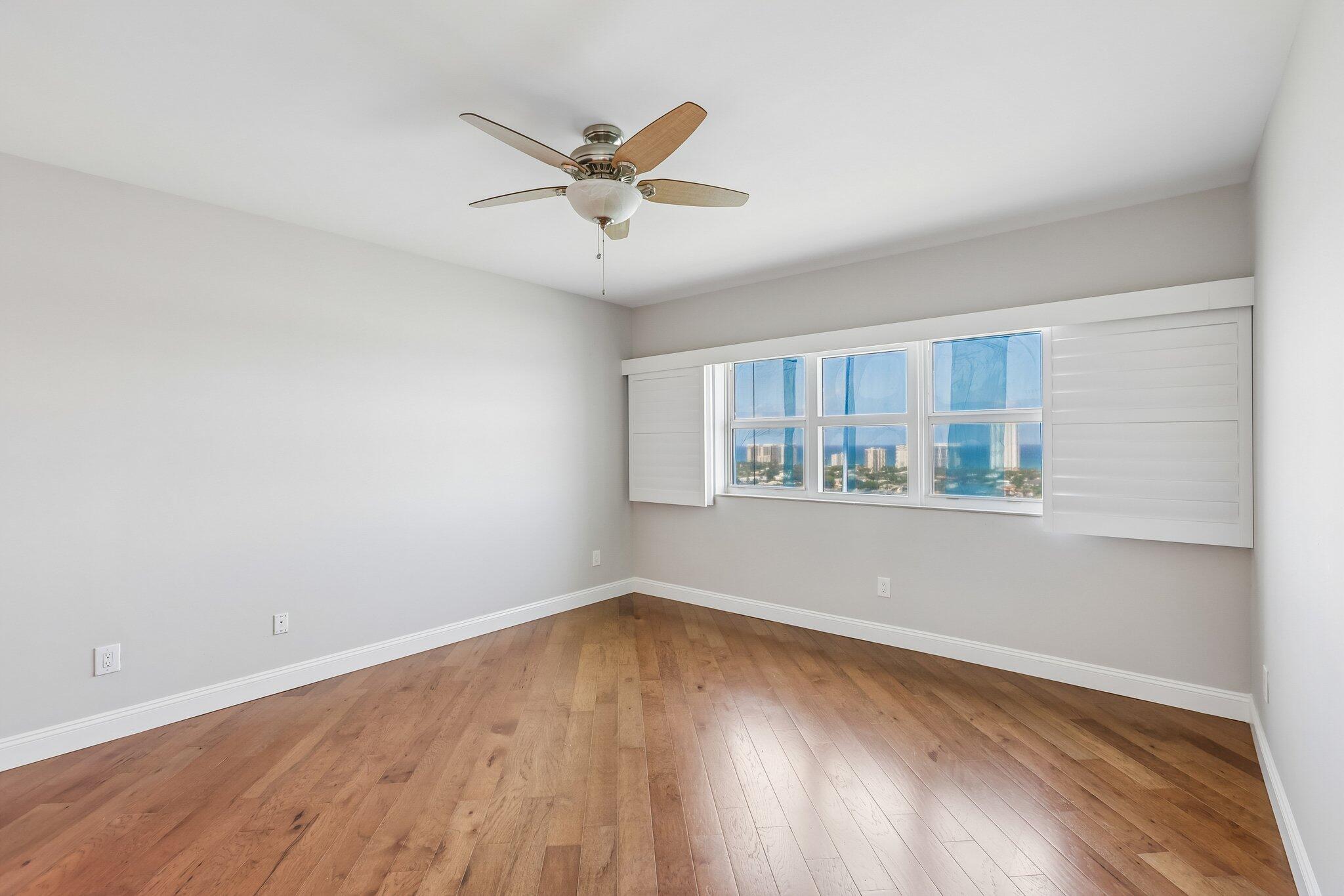 2640 Lake Shr #2508 Riviera Beach, FL 33404