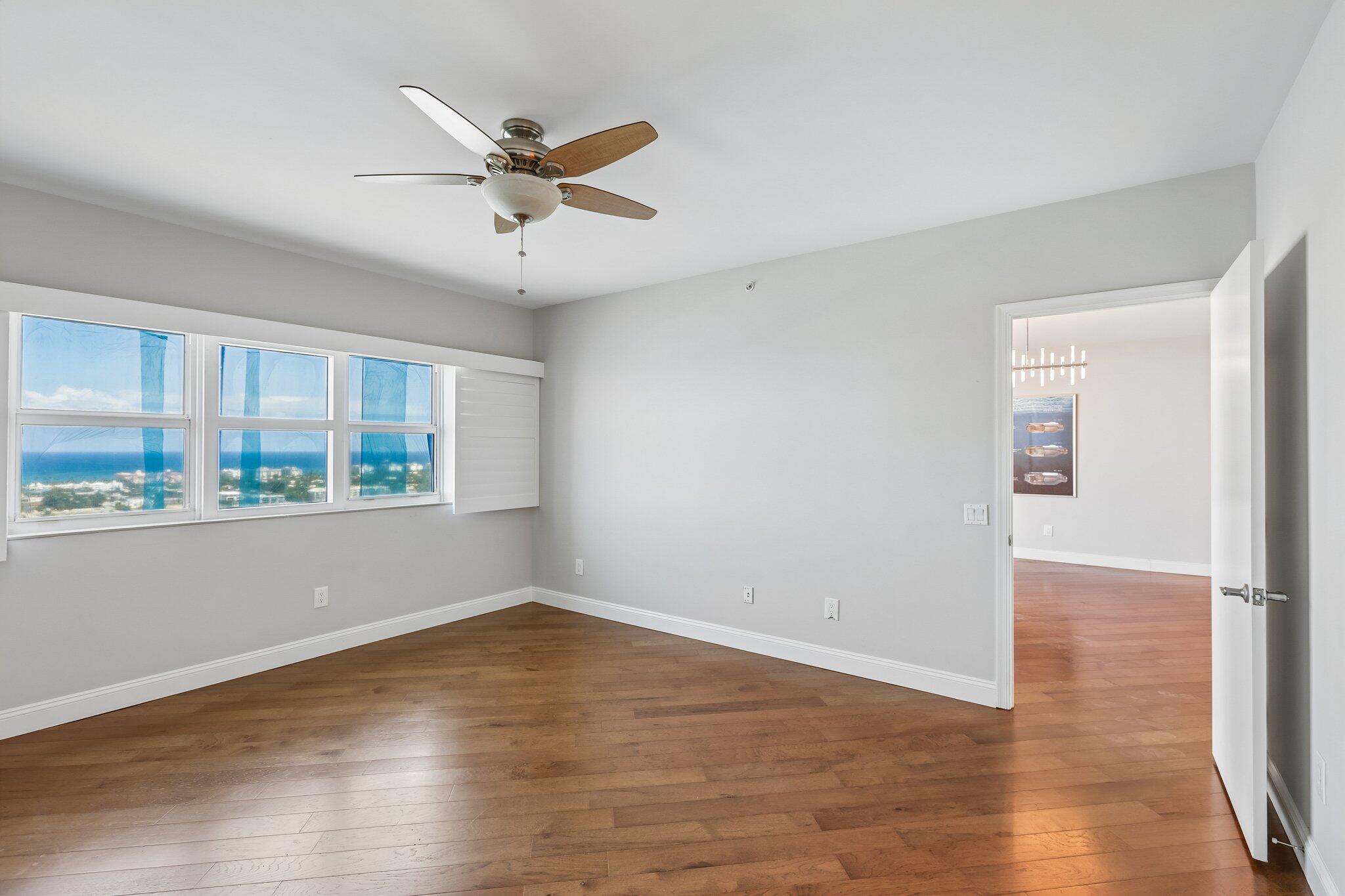 2640 Lake Shr #2508 Riviera Beach, FL 33404