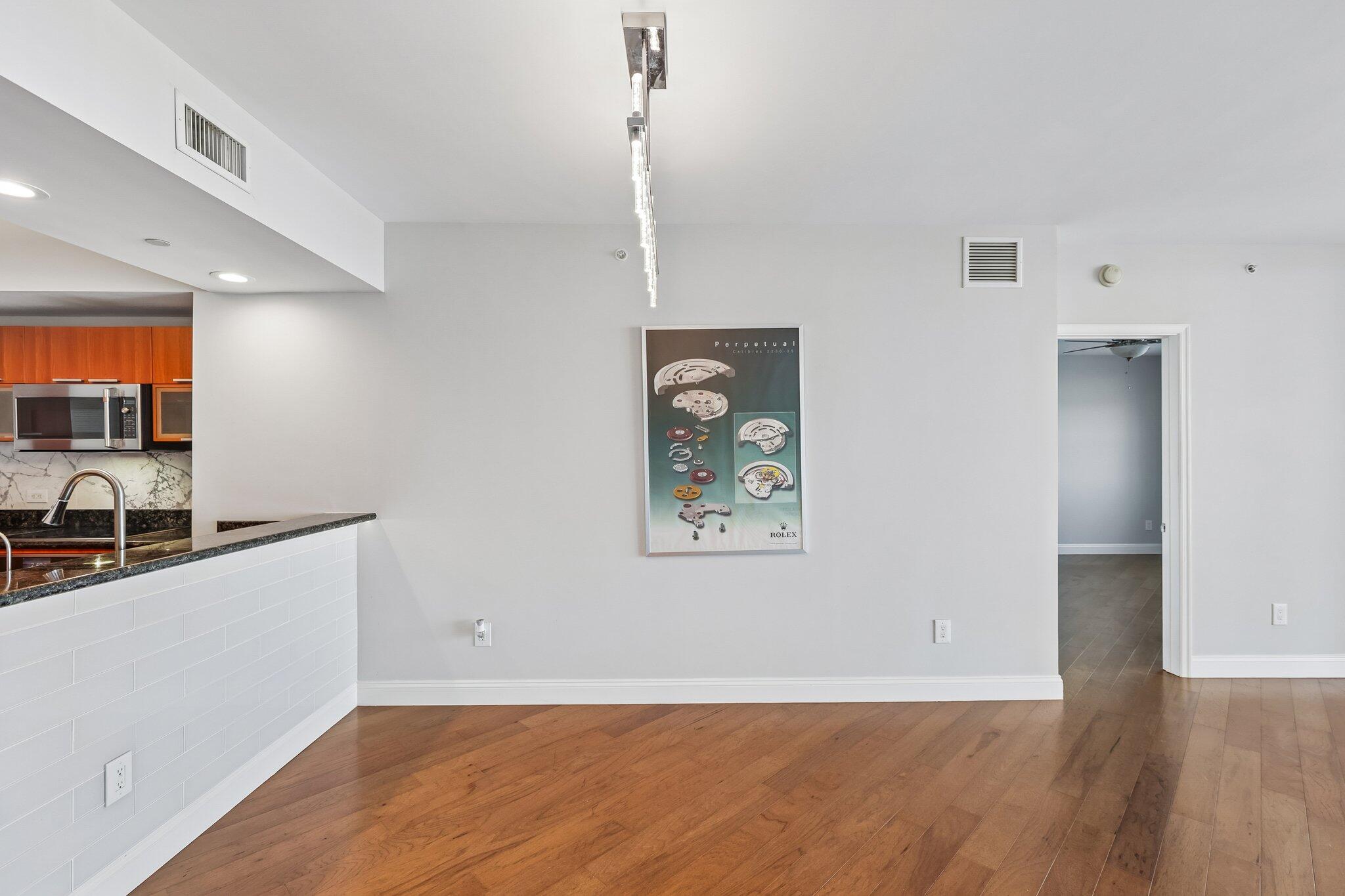 2640 Lake Shr #2508 Riviera Beach, FL 33404