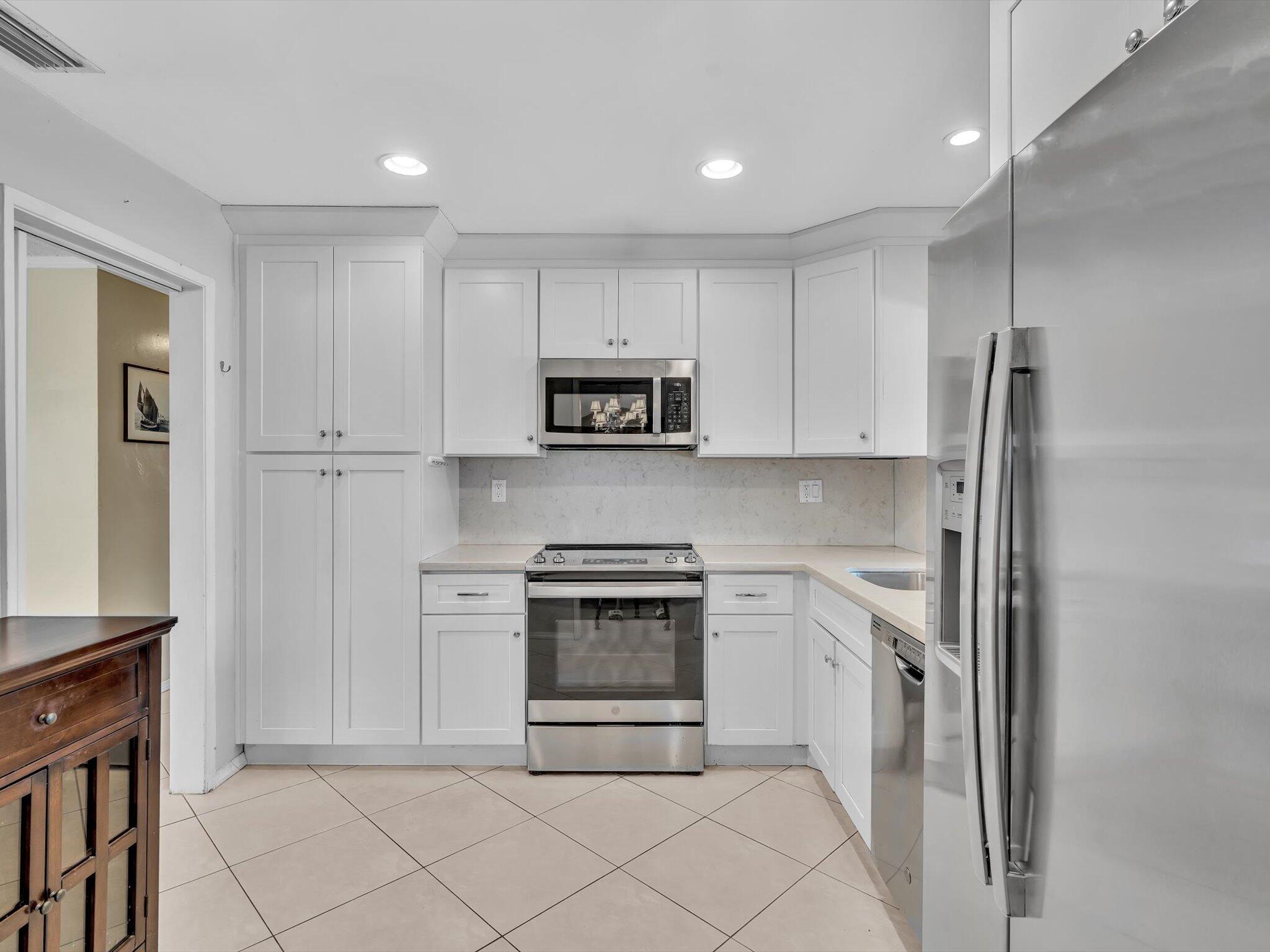 641 SE 11th Pompano Beach, FL 33060