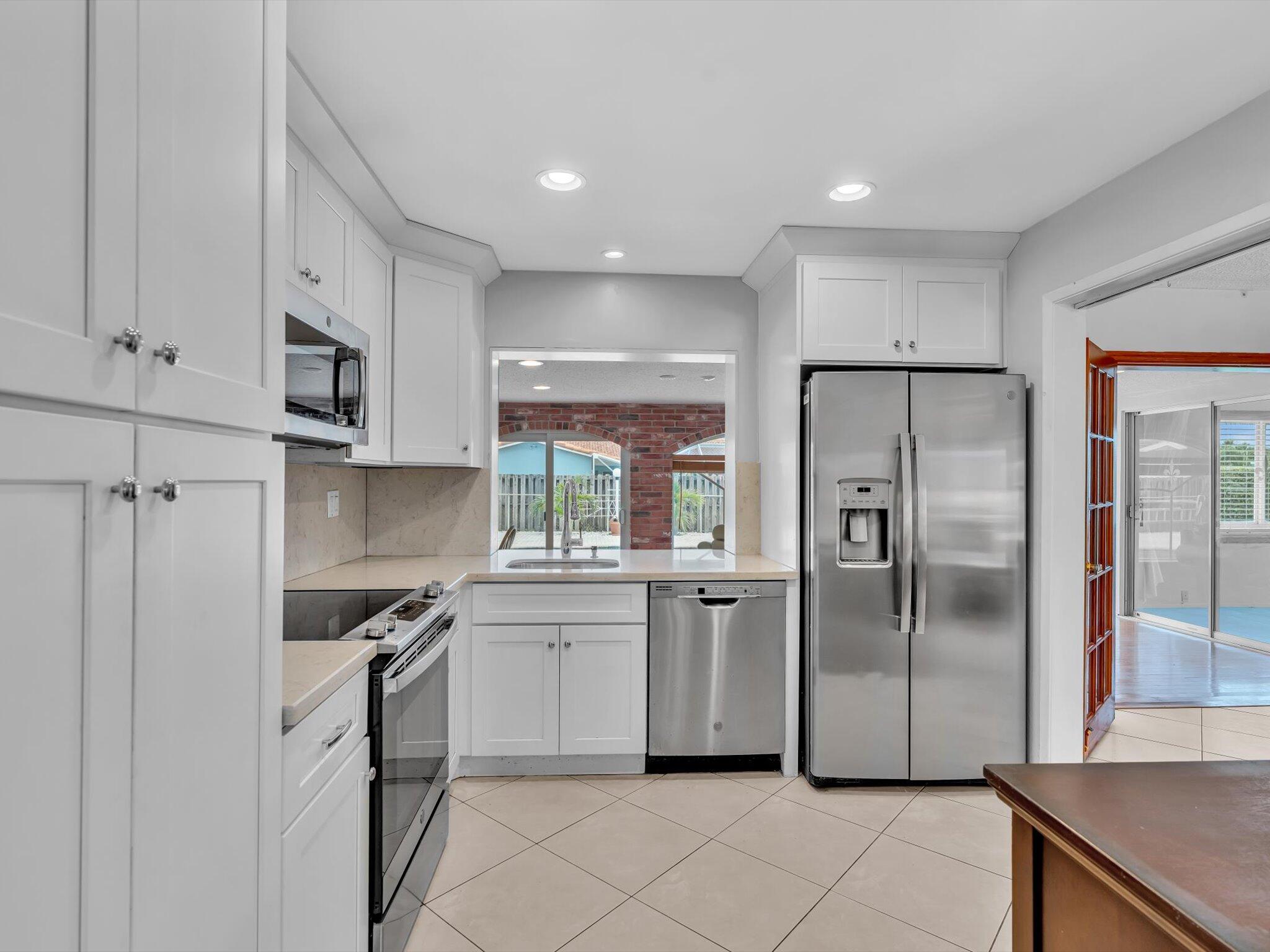 641 SE 11th Pompano Beach, FL 33060