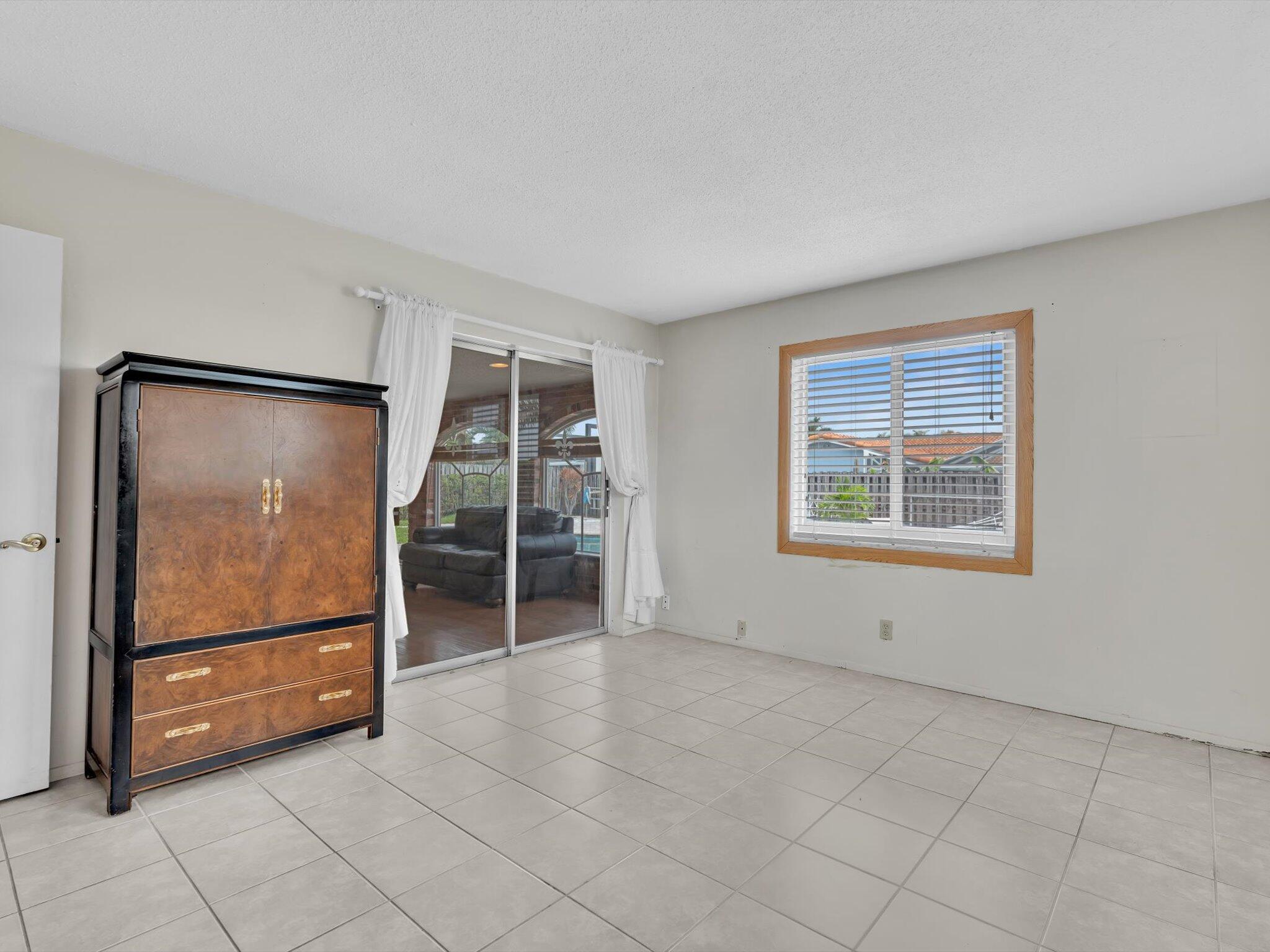 641 SE 11th Pompano Beach, FL 33060