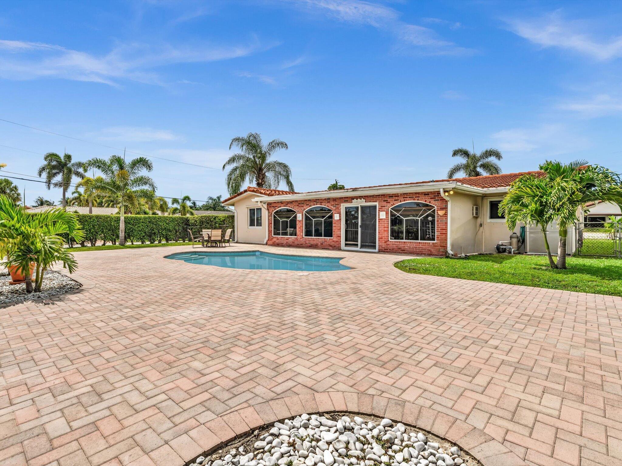 641 SE 11th Pompano Beach, FL 33060
