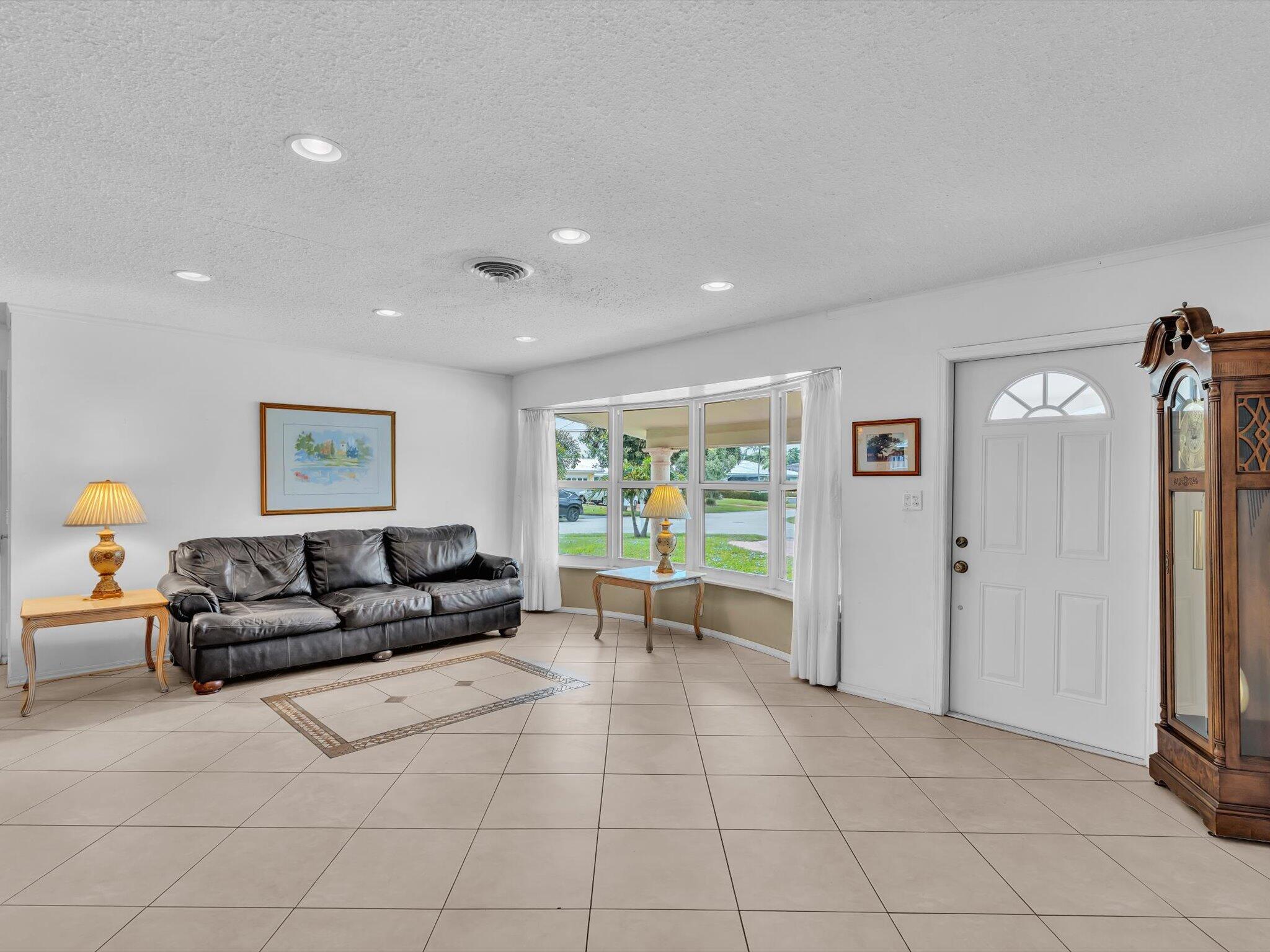 641 SE 11th Pompano Beach, FL 33060