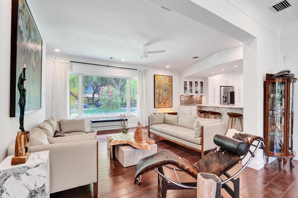 5 Gatehouse Sea Ranch Lakes, FL 33308