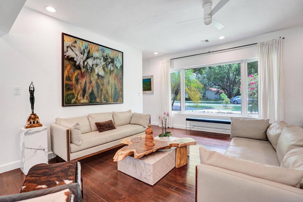 5 Gatehouse Sea Ranch Lakes, FL 33308