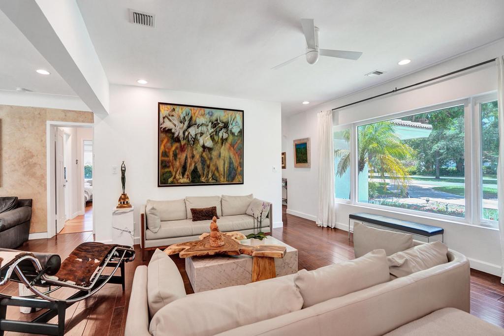 5 Gatehouse Sea Ranch Lakes, FL 33308
