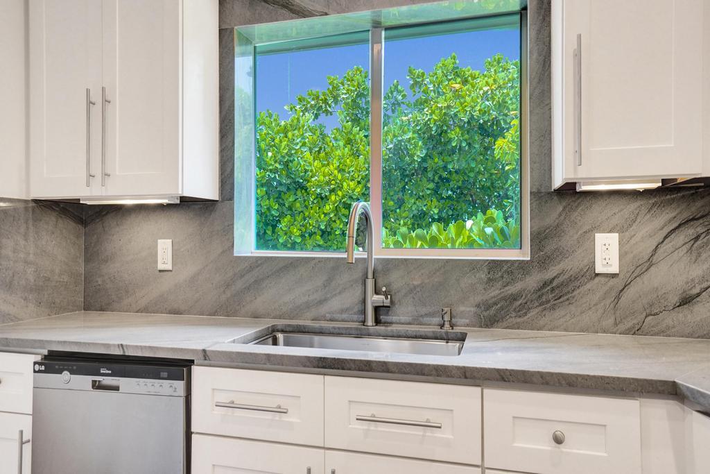 5 Gatehouse Sea Ranch Lakes, FL 33308