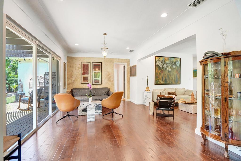 5 Gatehouse Sea Ranch Lakes, FL 33308