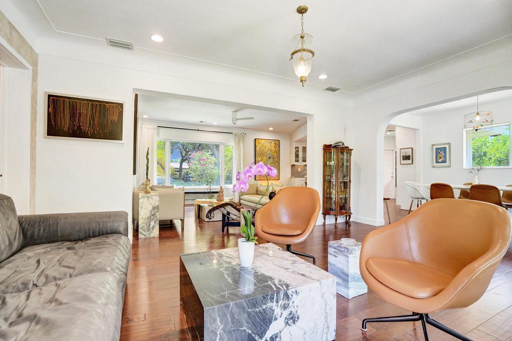 5 Gatehouse Sea Ranch Lakes, FL 33308
