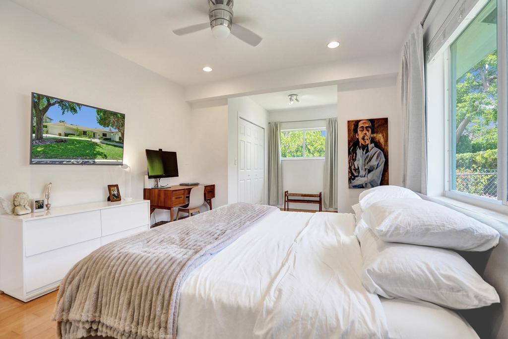 5 Gatehouse Sea Ranch Lakes, FL 33308
