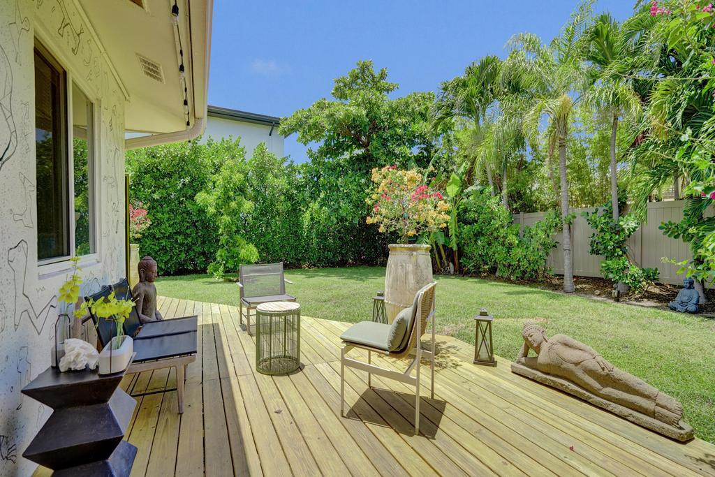 5 Gatehouse Sea Ranch Lakes, FL 33308