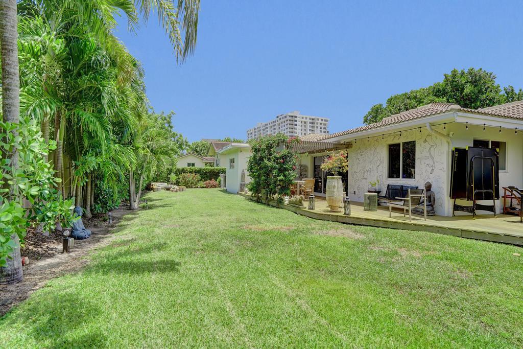 5 Gatehouse Sea Ranch Lakes, FL 33308