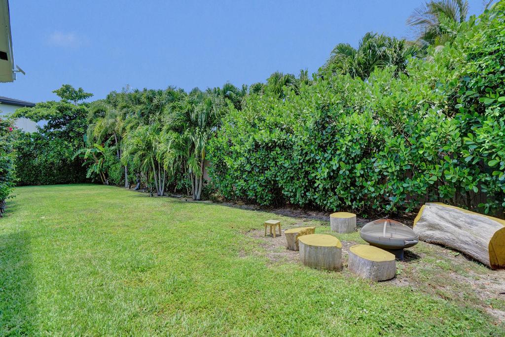 5 Gatehouse Sea Ranch Lakes, FL 33308
