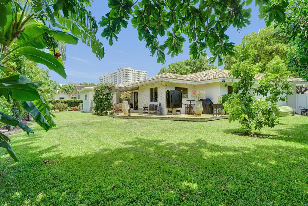 5 Gatehouse Sea Ranch Lakes, FL 33308