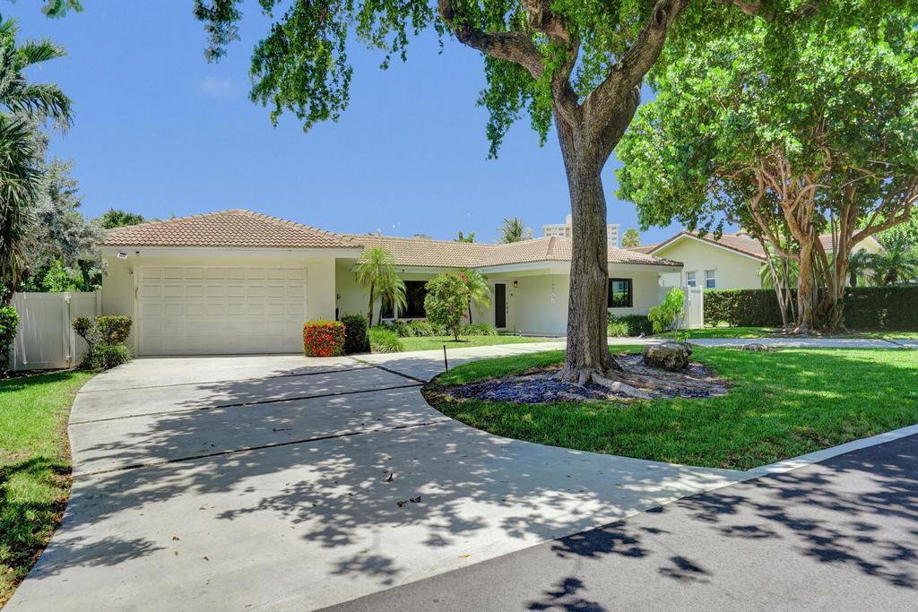 5 Gatehouse Sea Ranch Lakes, FL 33308