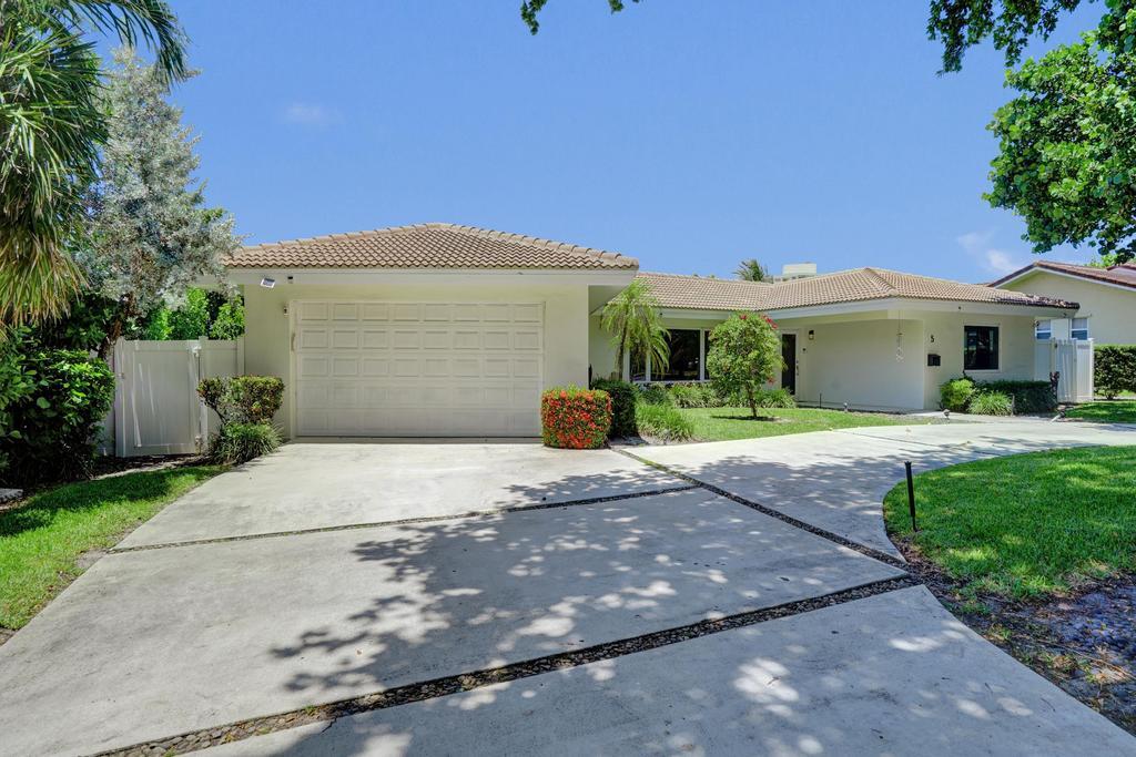 5 Gatehouse Sea Ranch Lakes, FL 33308